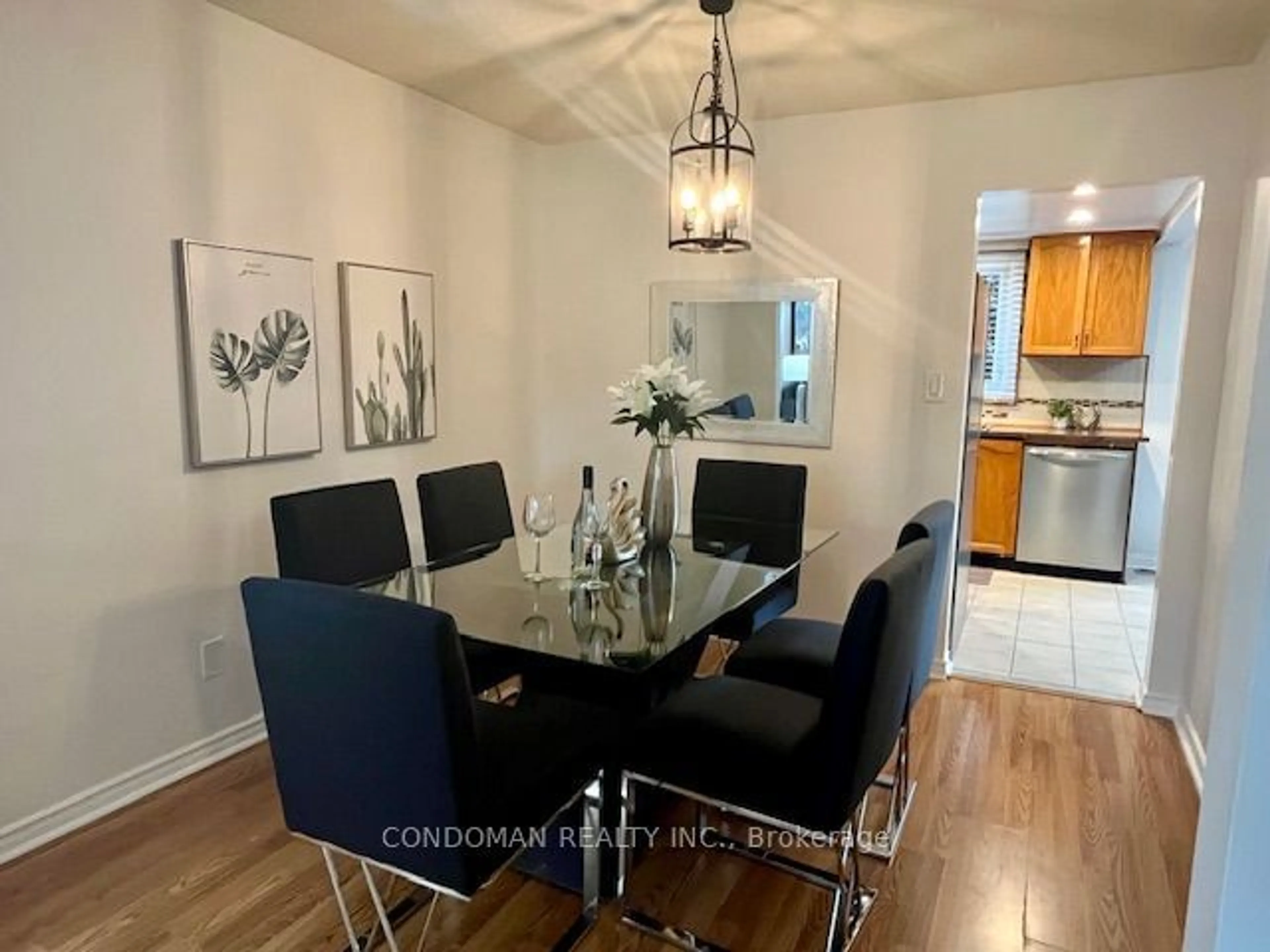 Dining room for 20 Feeney Ave, Toronto Ontario M1B 4N2