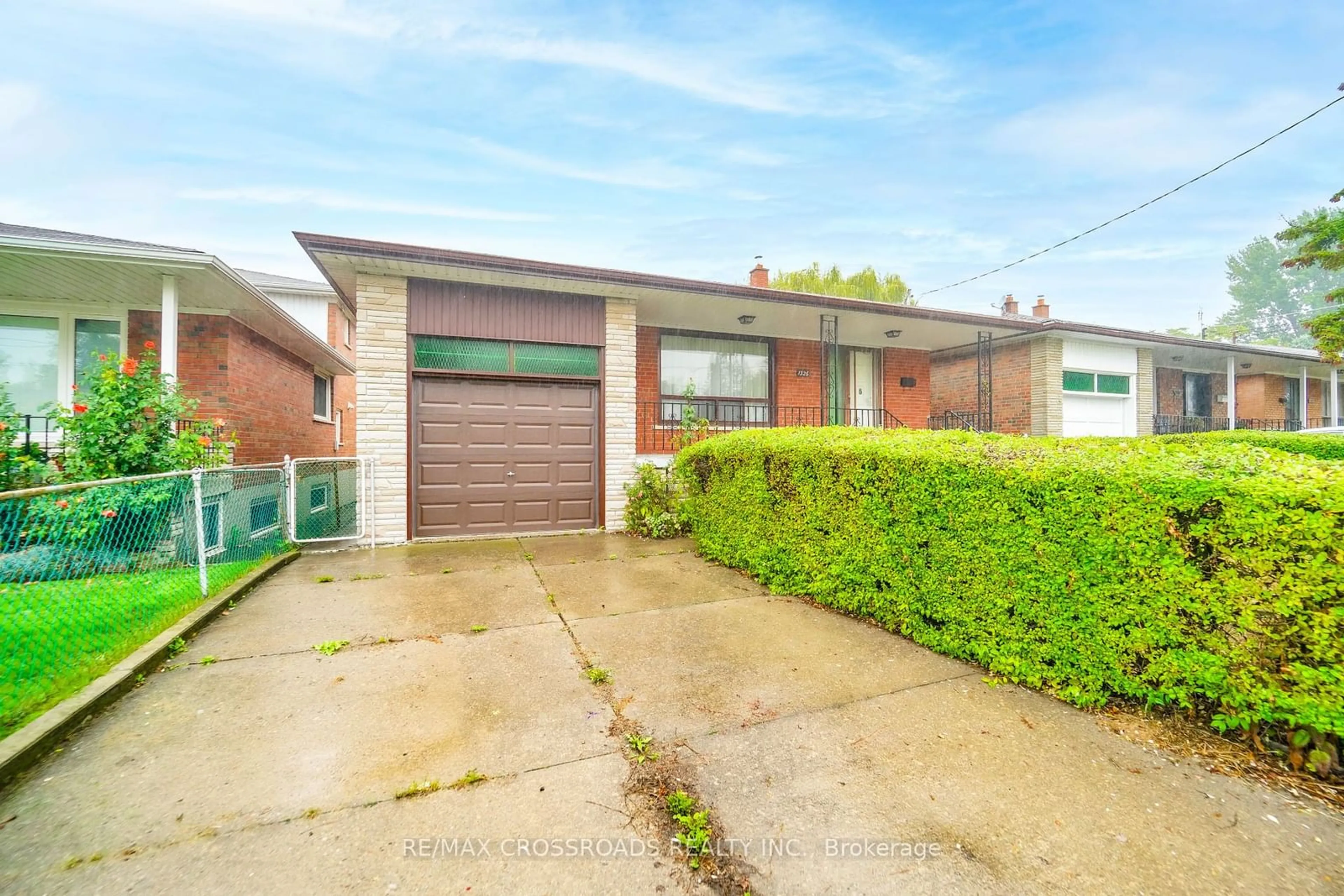 Frontside or backside of a home, cottage for 1326 Victoria Park Ave, Toronto Ontario M4B 2L6