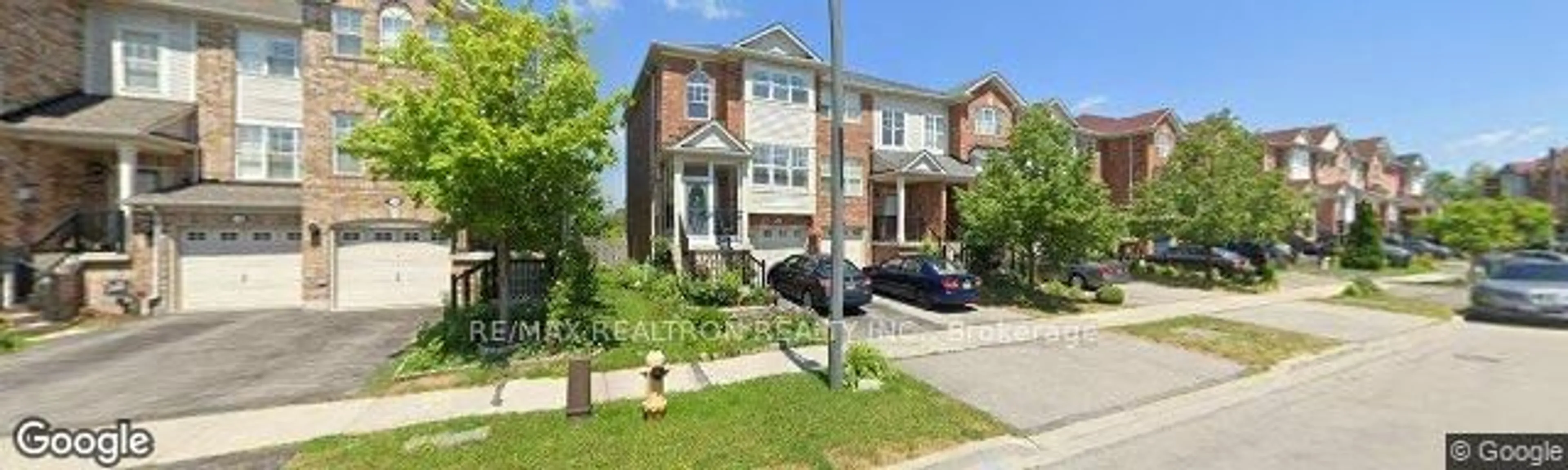 A pic from exterior of the house or condo, the street view for 16 Reindeer Dr, Toronto Ontario M1B 6H4