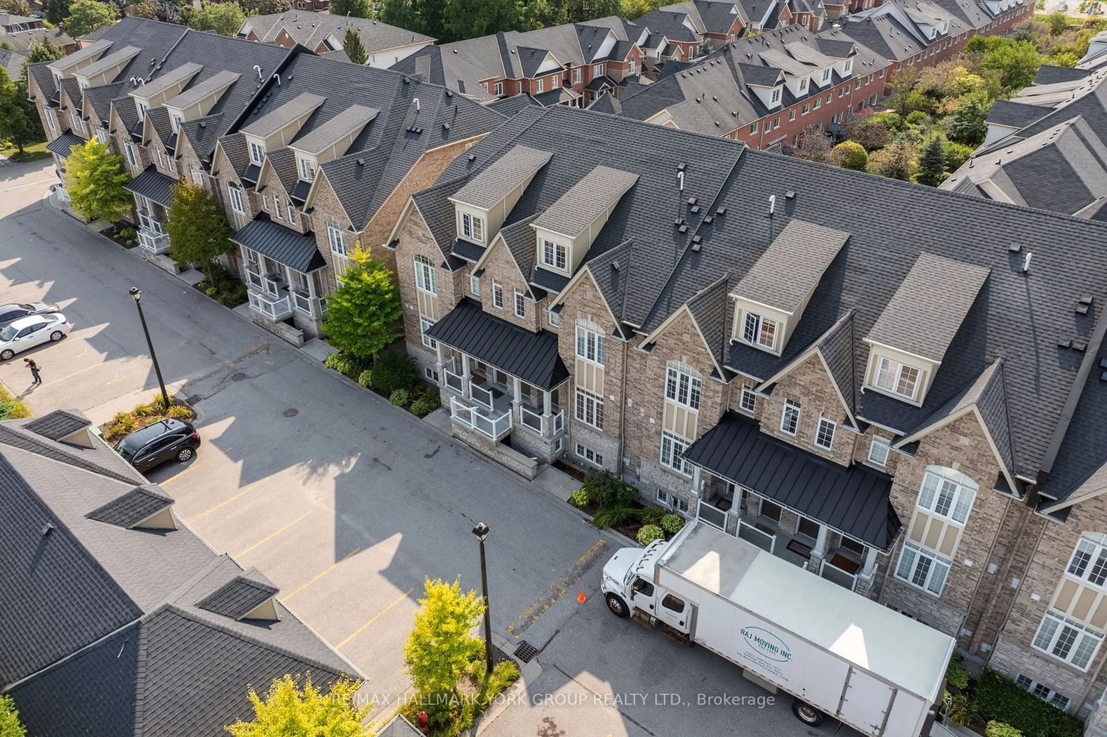 A pic from exterior of the house or condo, the street view for 44 Lovegrove Lane, Ajax Ontario L1S 0E7