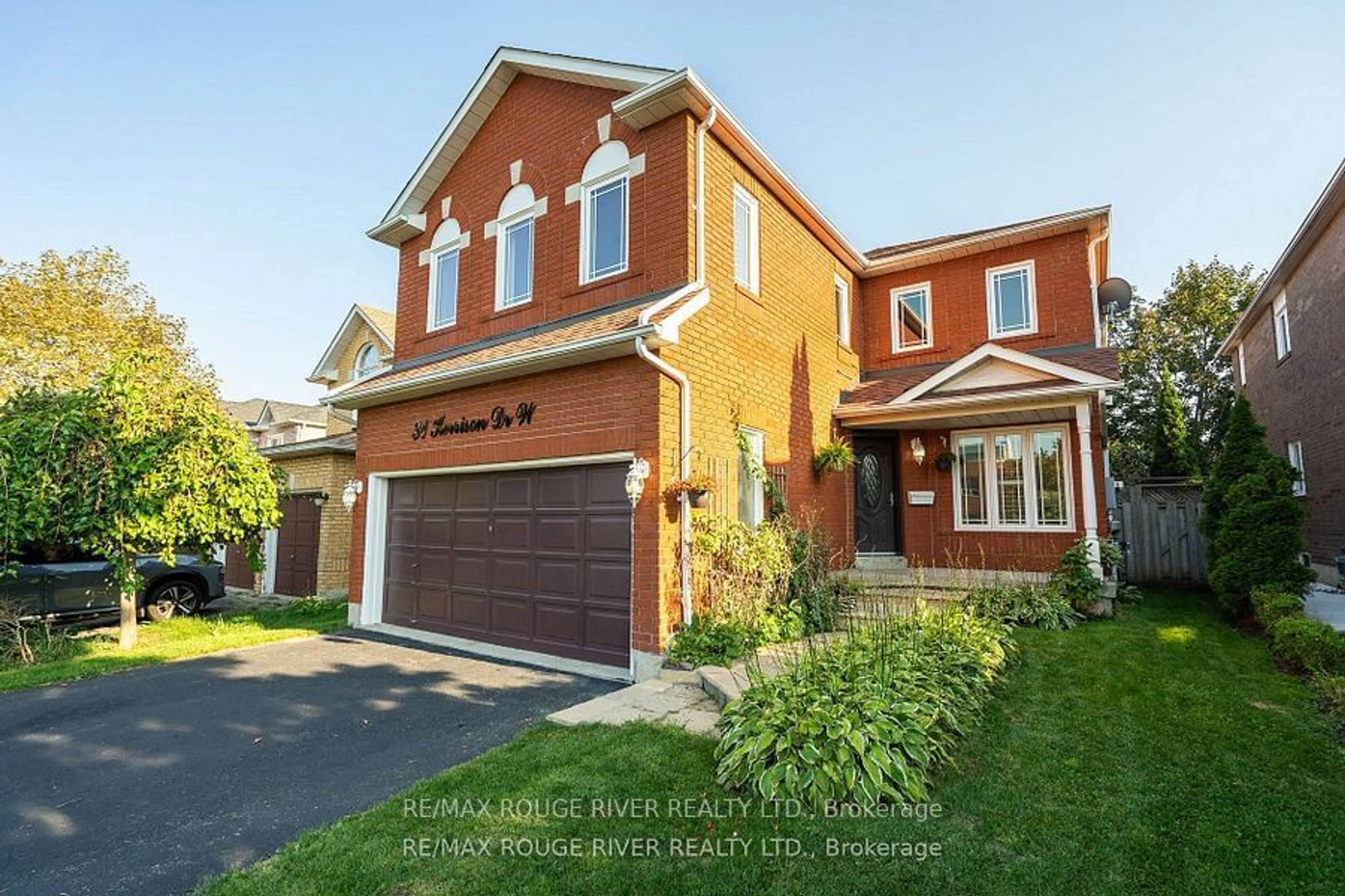 Home with brick exterior material for 31 Kerrison Dr, Ajax Ontario L1Z 1K2