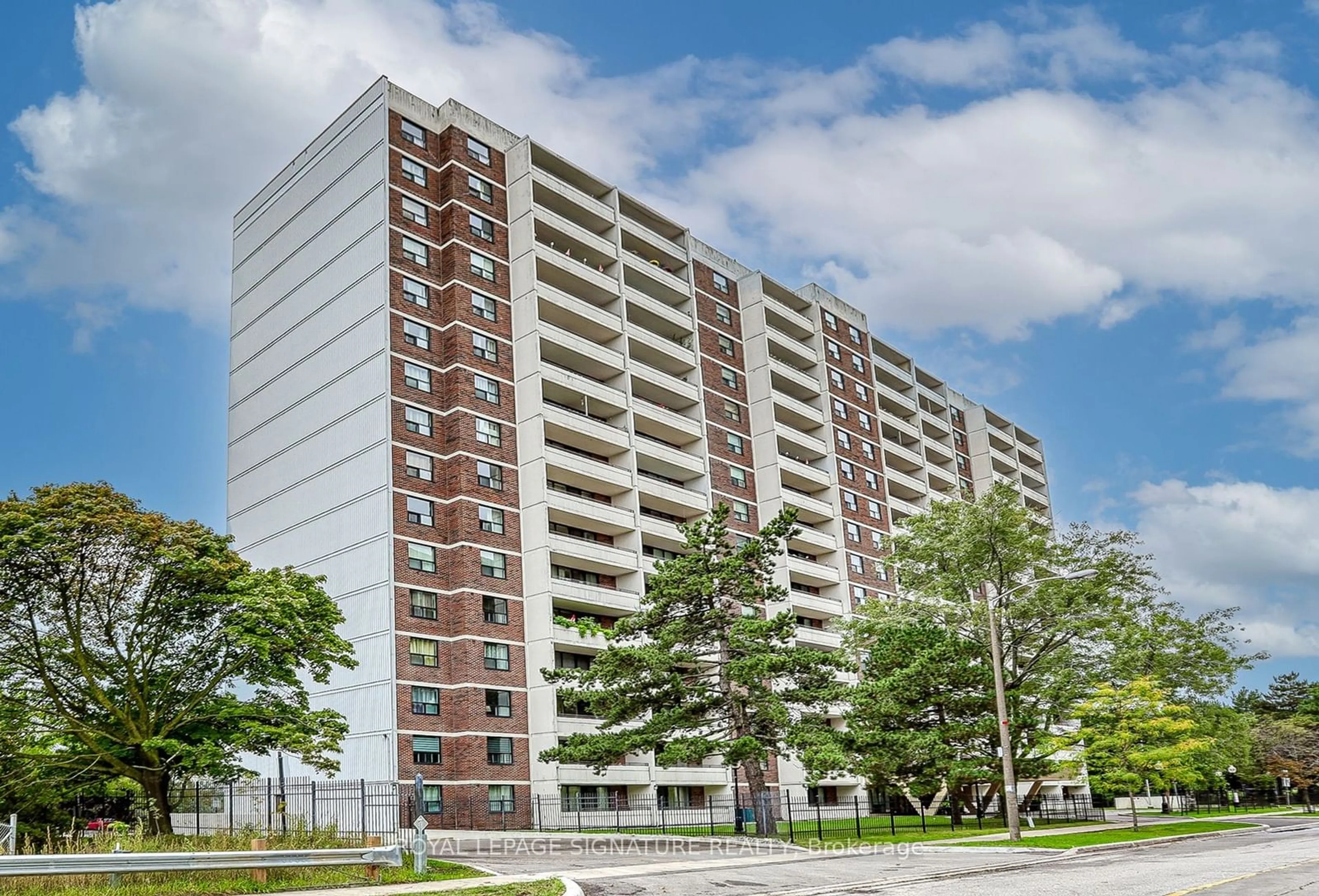 A pic from exterior of the house or condo for 101 Prudential Dr #309, Toronto Ontario M1P 4S5