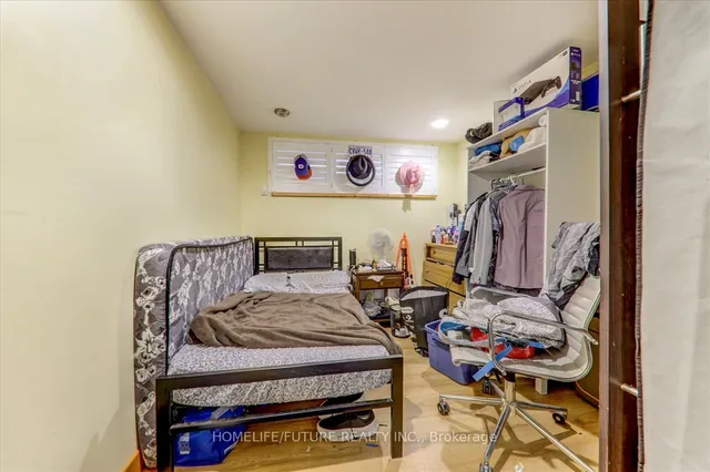 Additional property image - 8 Bonacres Ave