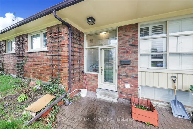 Additional property image - 8 Bonacres Ave