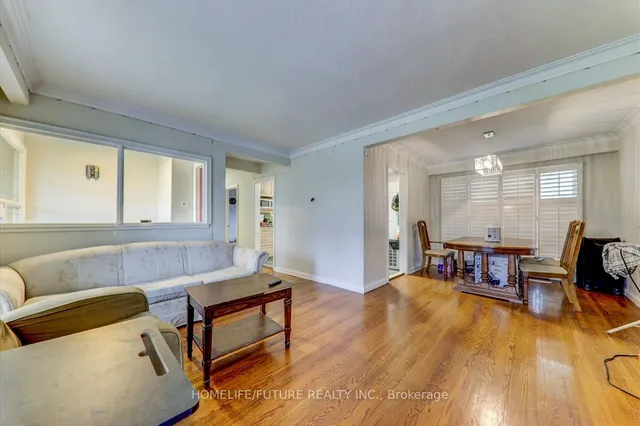 Additional property image - 8 Bonacres Ave