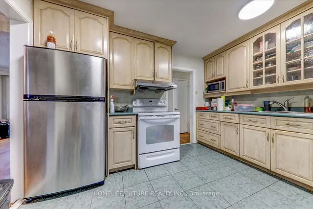 Additional property image - 8 Bonacres Ave