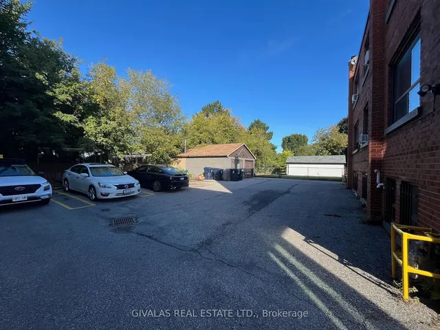 Additional property image - 502 Birchmount Rd