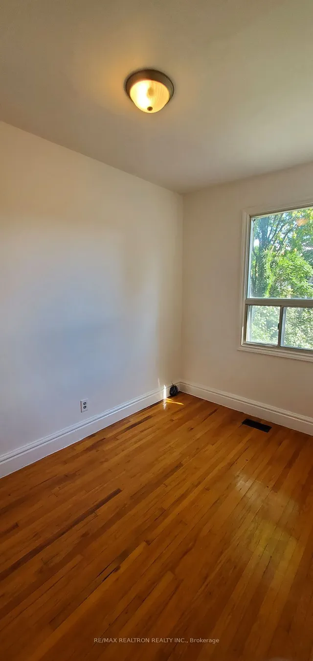 Additional property image - 13 Clark St
