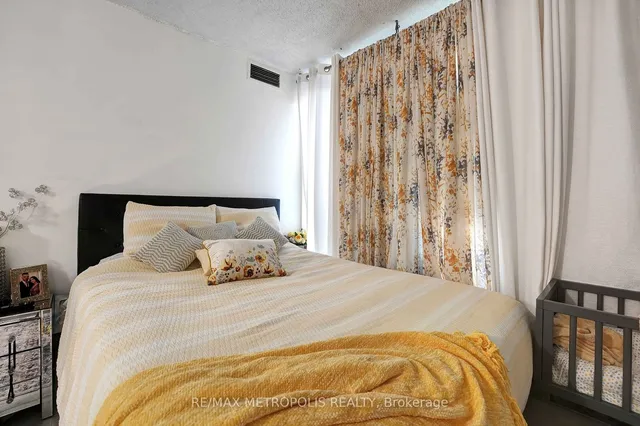 Additional property image - 410 Mclevin Ave Unit 1011