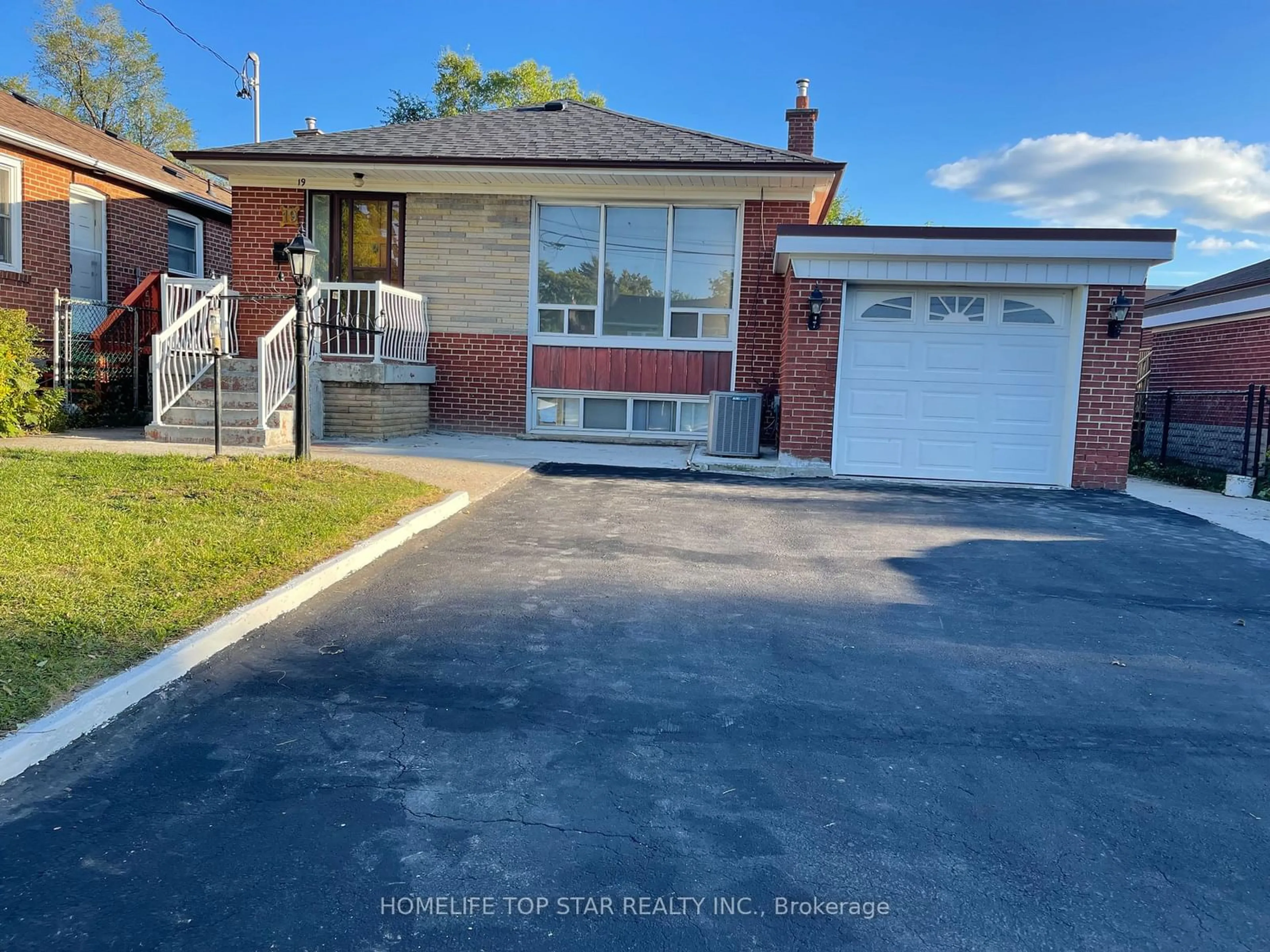 Frontside or backside of a home for 19 Treverton Dr, Toronto Ontario M1K 3S5