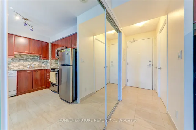 Additional property image - 36 Lee Centre Dr Unit 1905