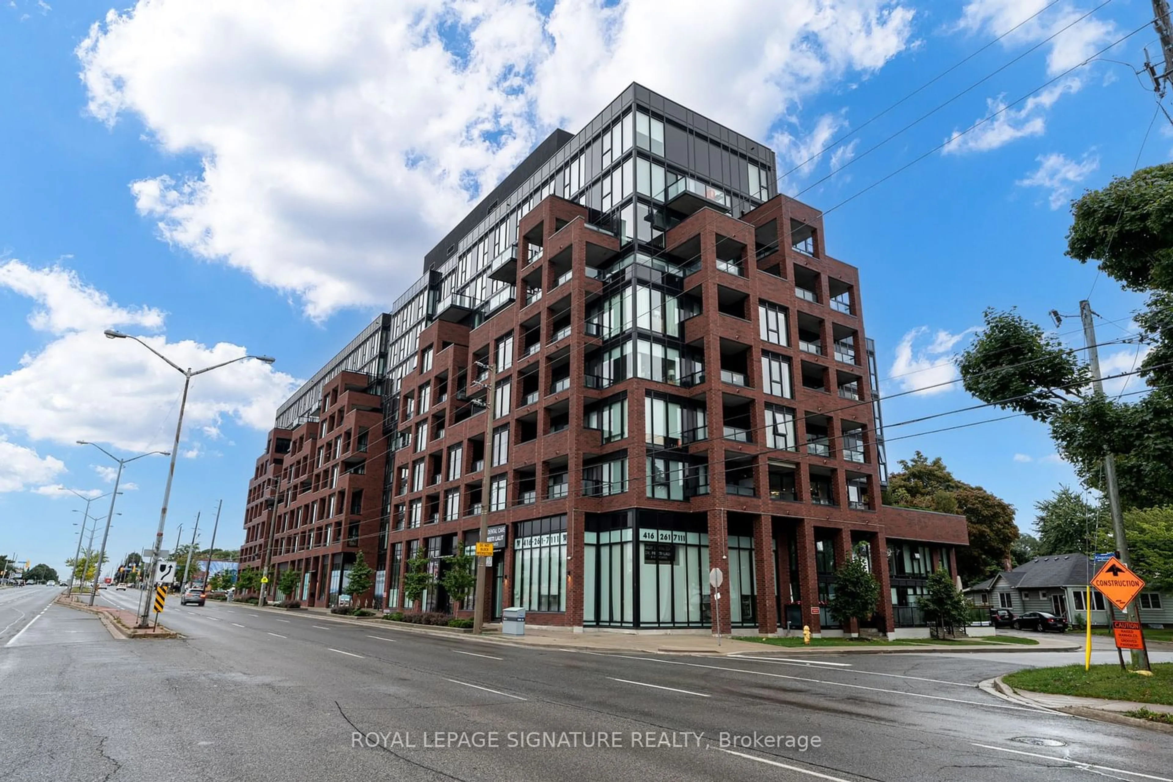 A pic from exterior of the house or condo for 2799 Kingston Rd #313, Toronto Ontario M1M 0E3