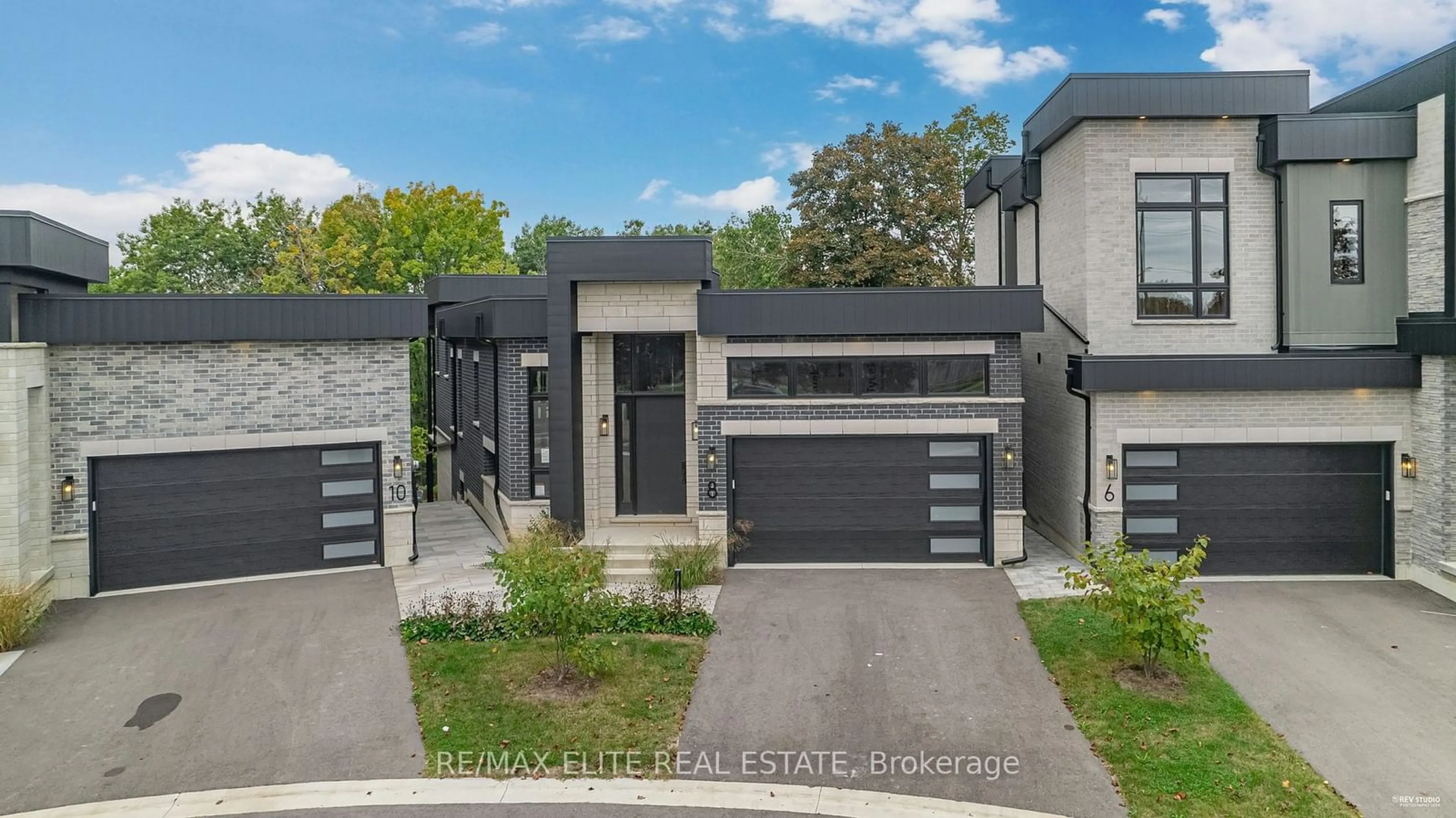 Frontside or backside of a home, the street view for 8 Tidmarsh Lane, Ajax Ontario L1T 4S1