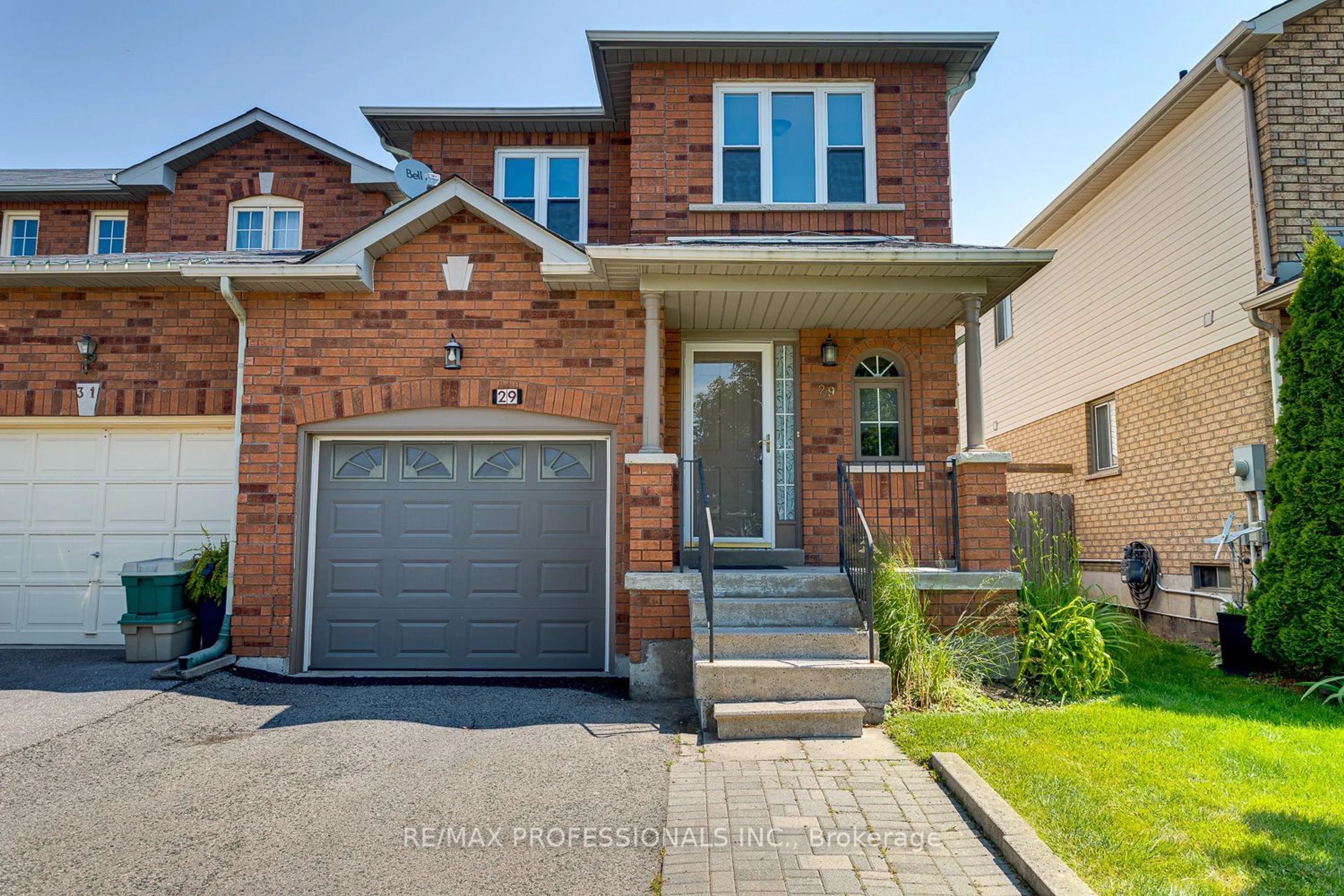 Home with brick exterior material for 29 Somerscales Dr, Clarington Ontario L1C 5B6