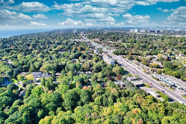 Primary image of 7 Windy Ridge Dr