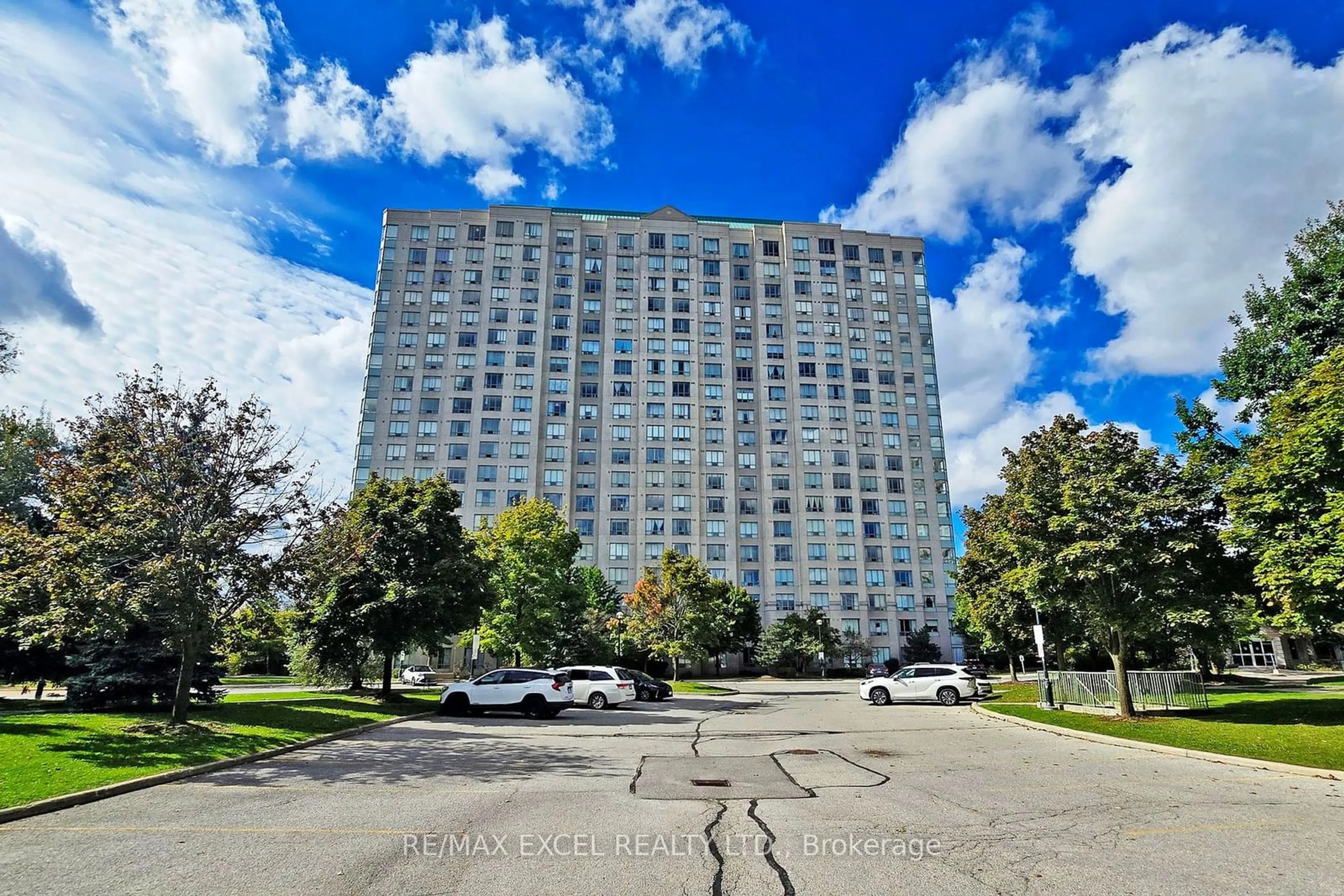 A pic from exterior of the house or condo for 2627 Mccowan Rd #619, Toronto Ontario M1S 5T1