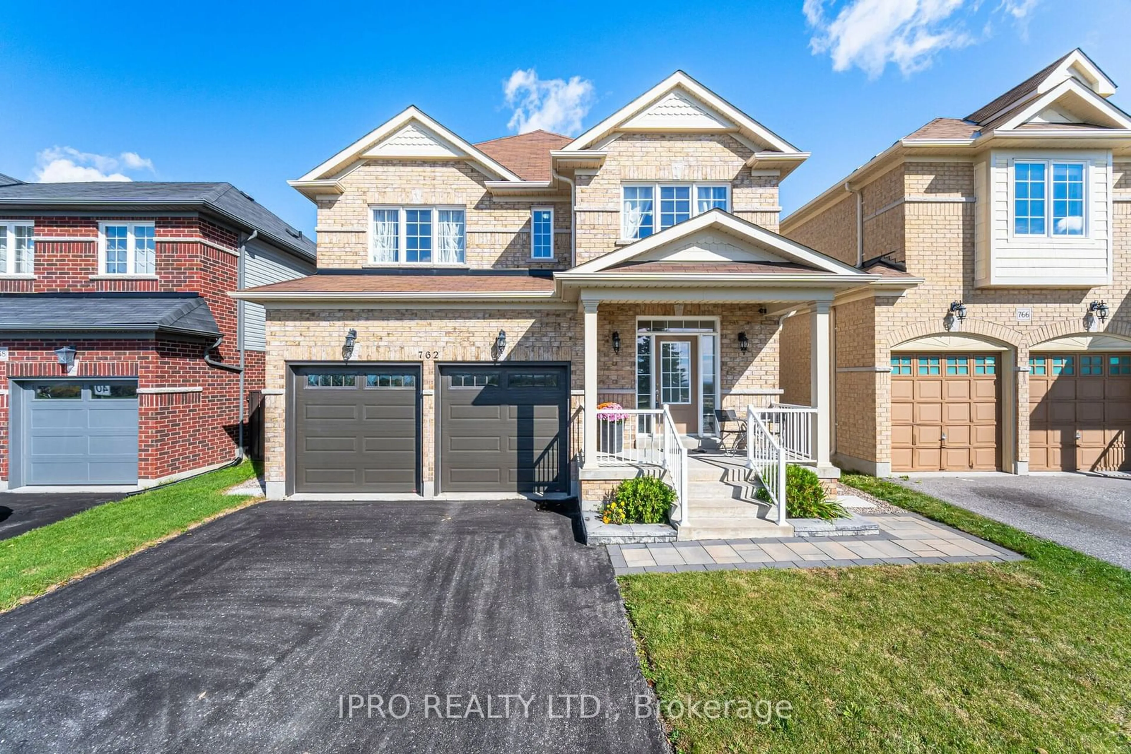 Home with brick exterior material for 762 Grand Ridge Ave, Oshawa Ontario L1K 0E2