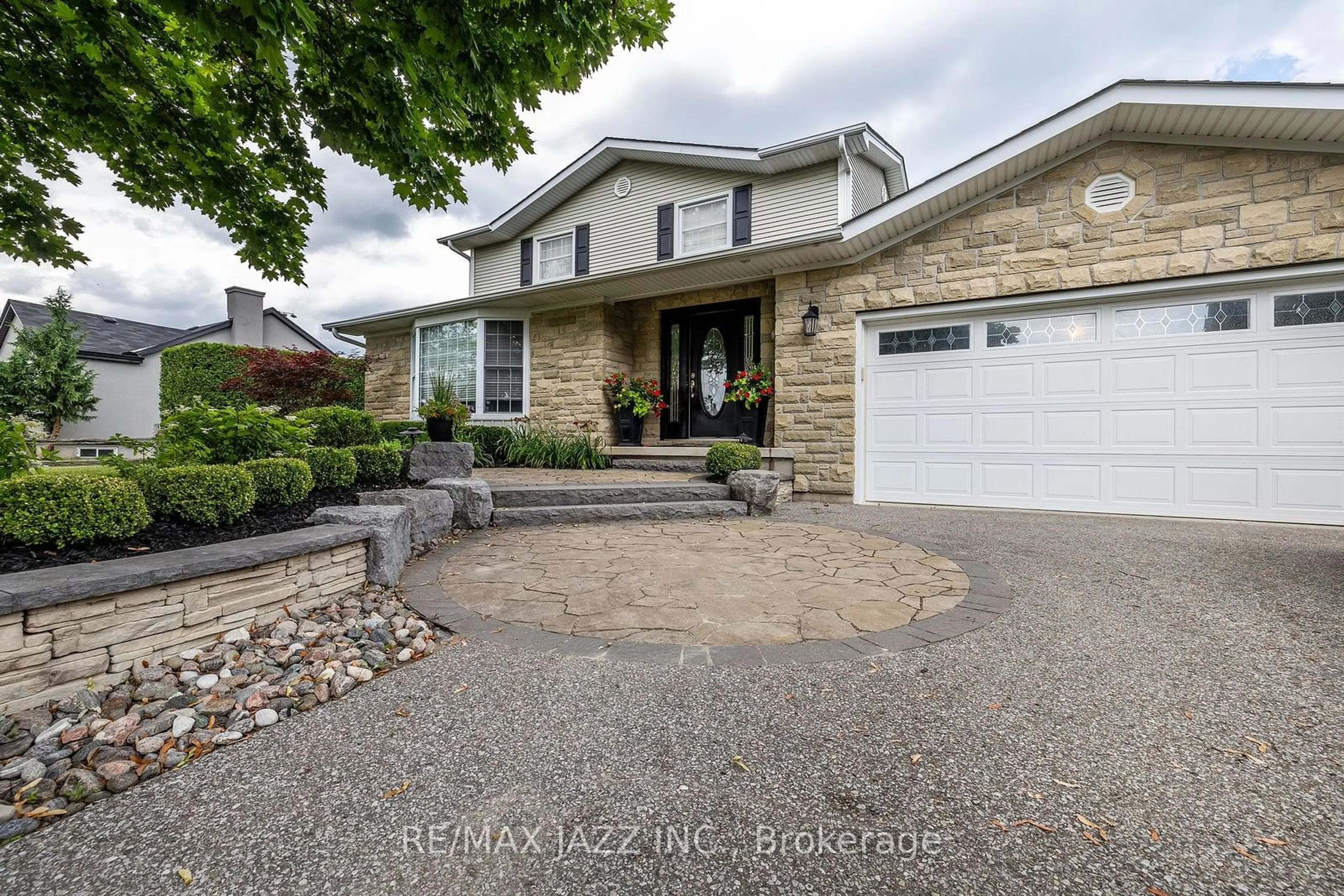 Frontside or backside of a home for 4933 Old Brock Rd, Pickering Ontario L1Y 1A6