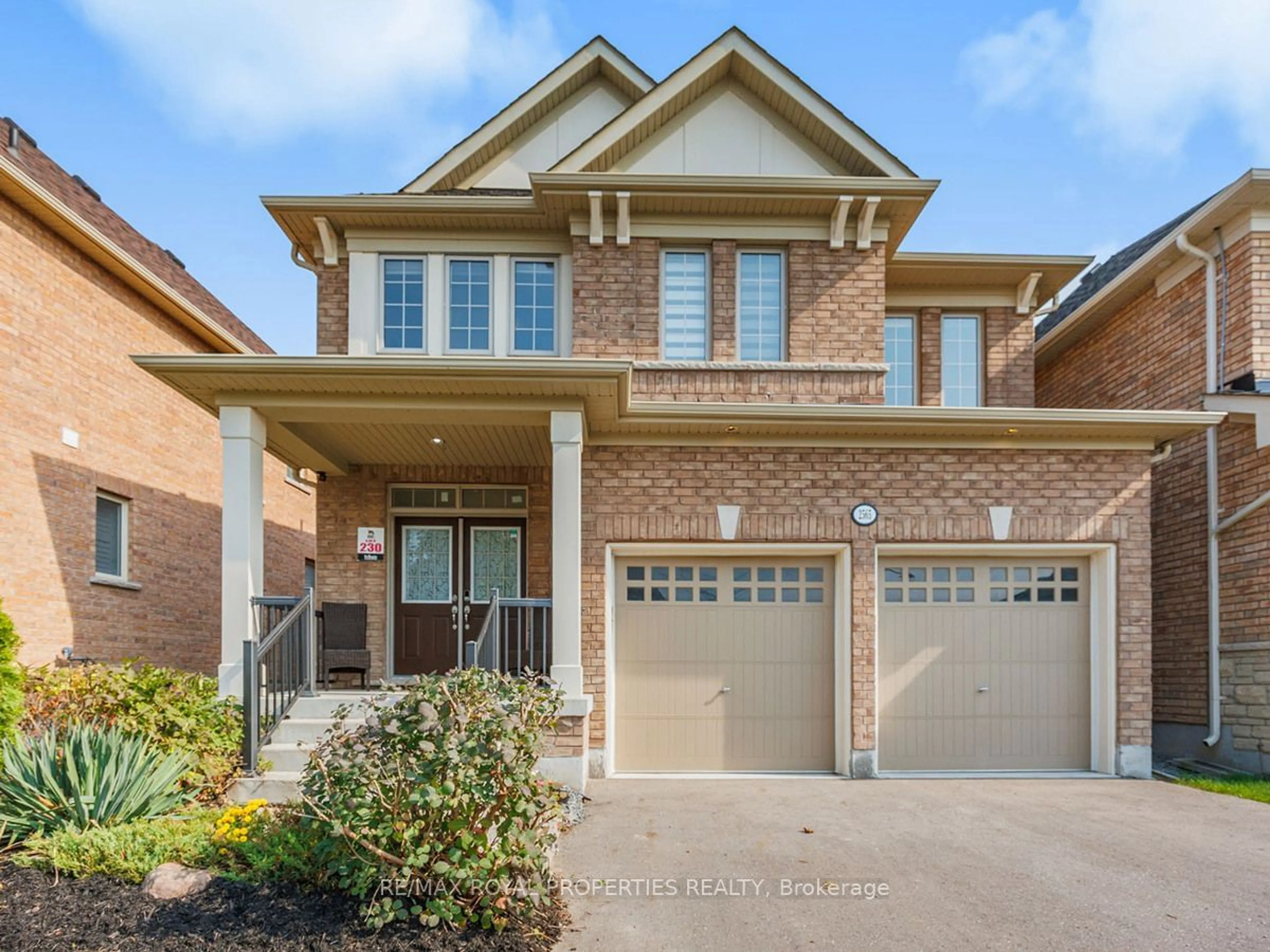 Home with brick exterior material for 2565 Stallion Dr, Oshawa Ontario L1L 0M3