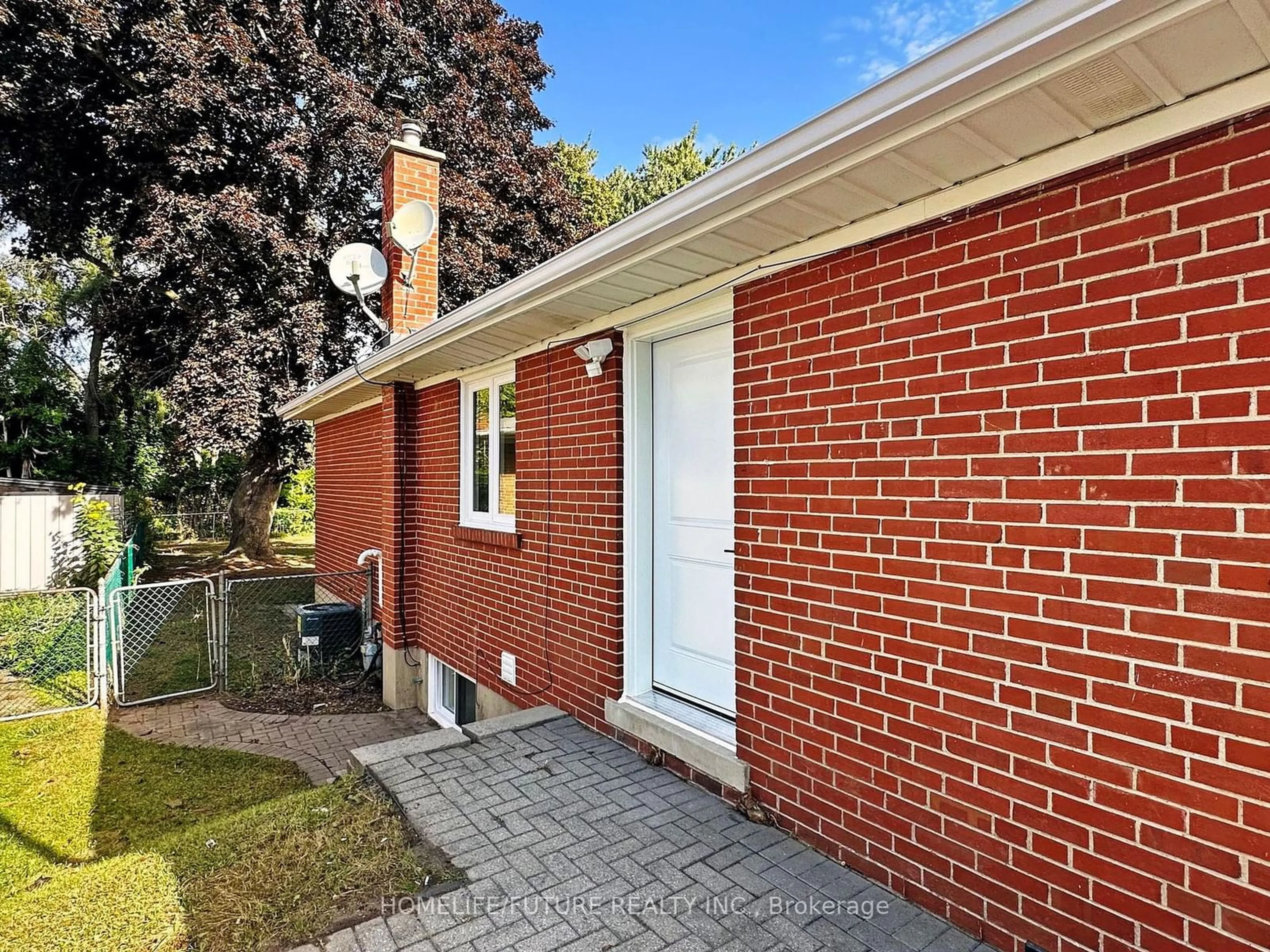 Home with brick exterior material for 56 Bow Valley Dr, Toronto Ontario M1G 3J6