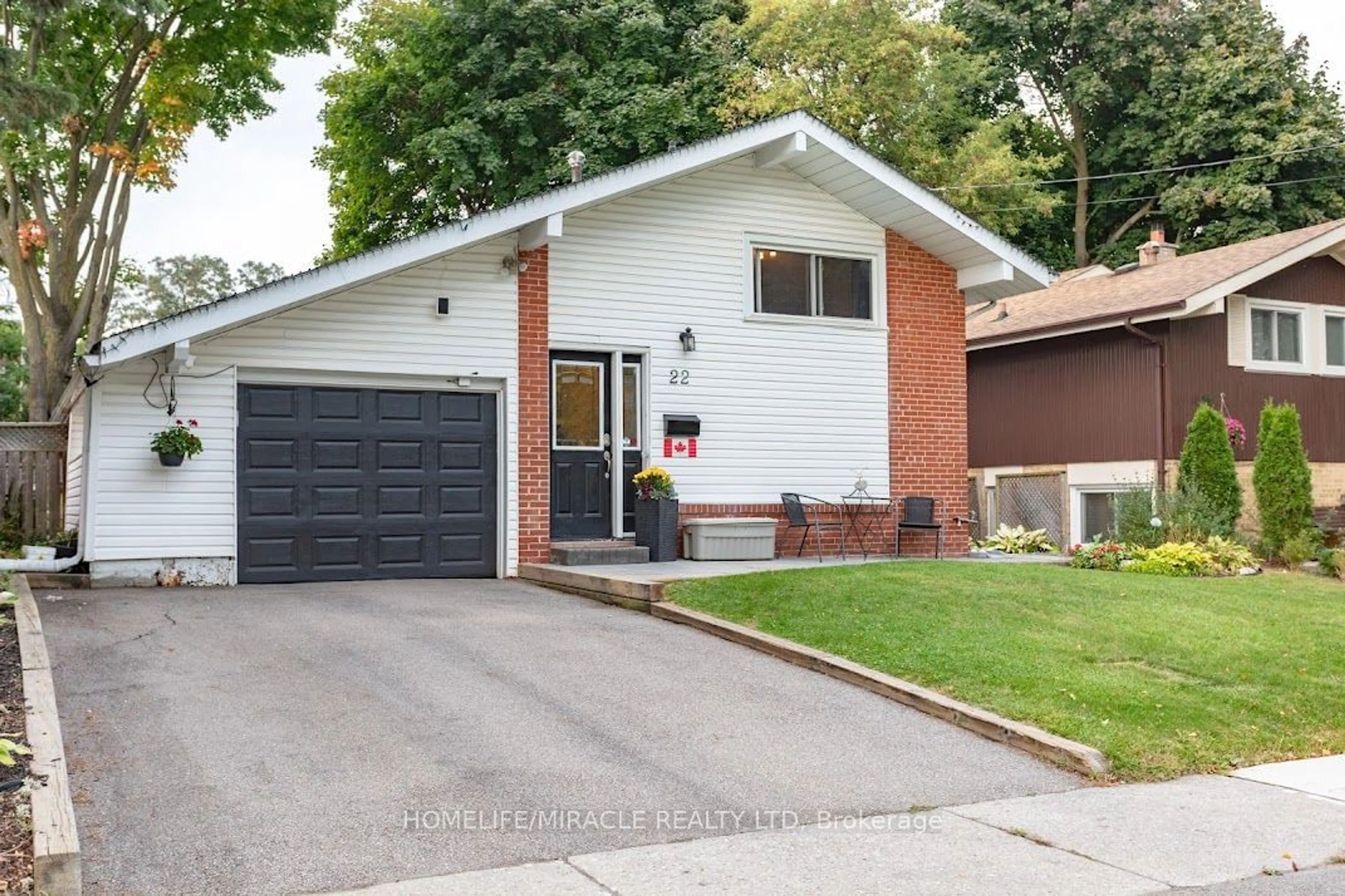 Frontside or backside of a home, cottage for 22 Botany Hill Rd, Toronto Ontario M1G 3K3