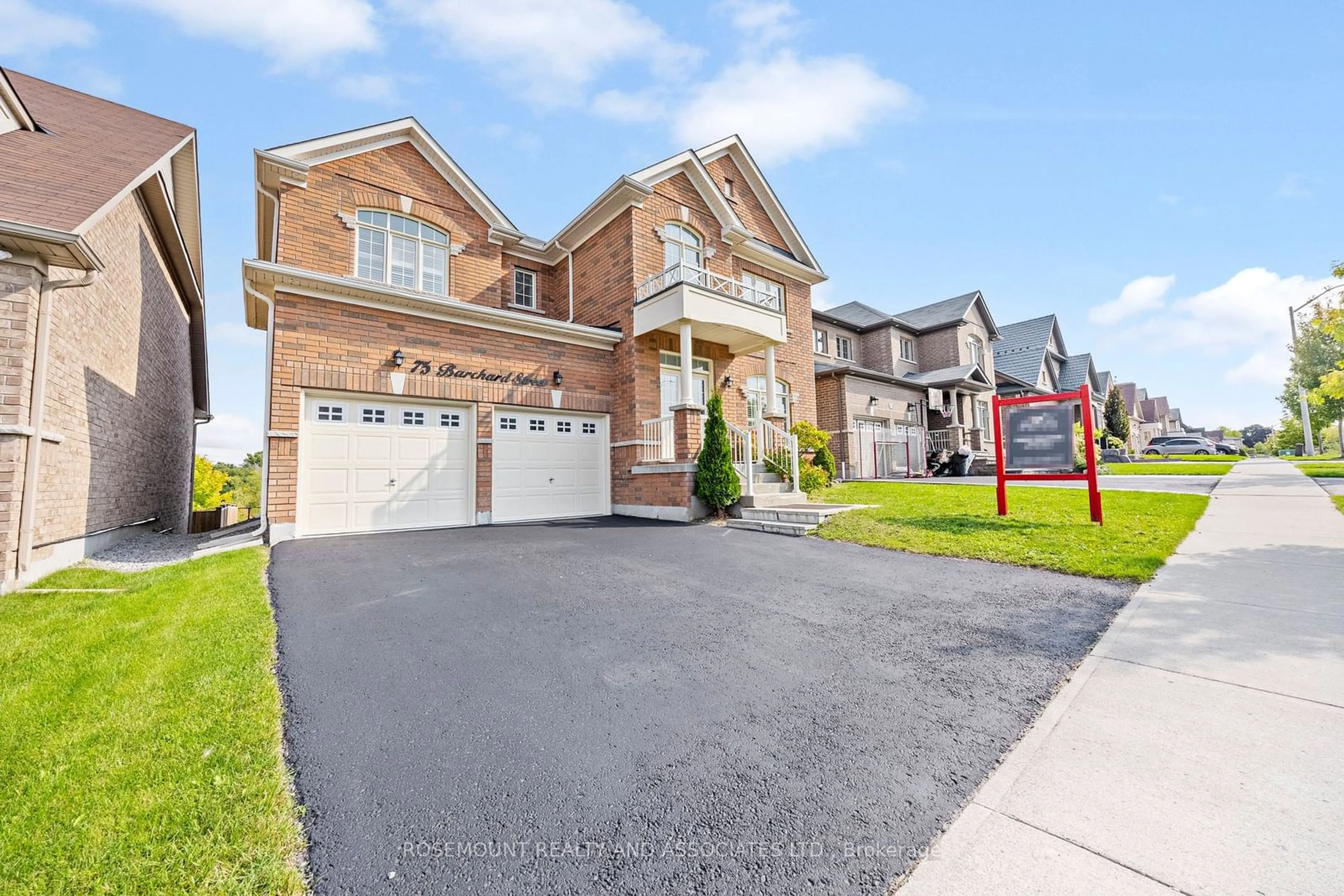 Home with brick exterior material for 75 Barchard St, Clarington Ontario L1B 0K9