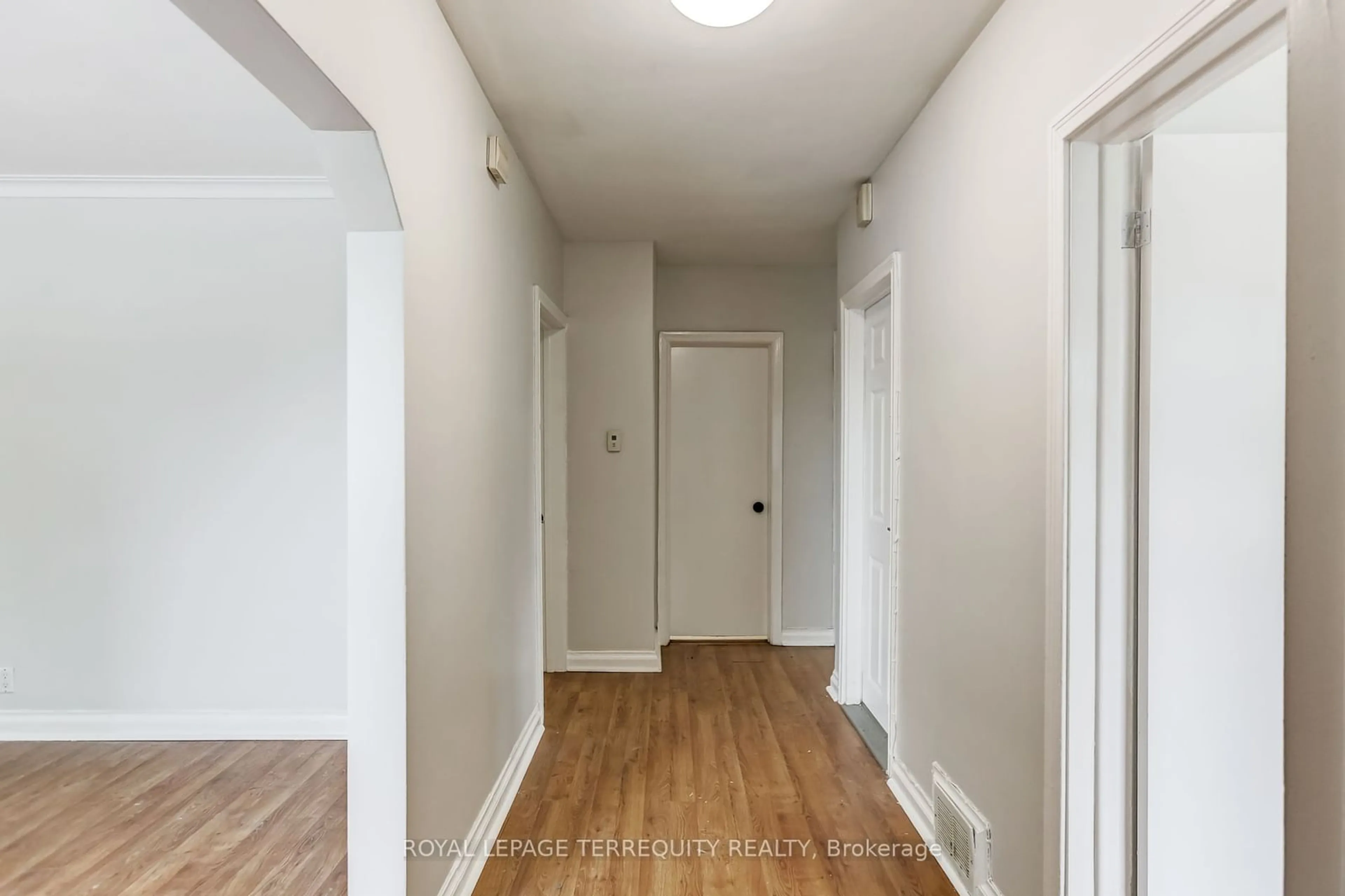 Indoor entryway, wood floors for 2563 Kingston Rd, Toronto Ontario M1M 1M1