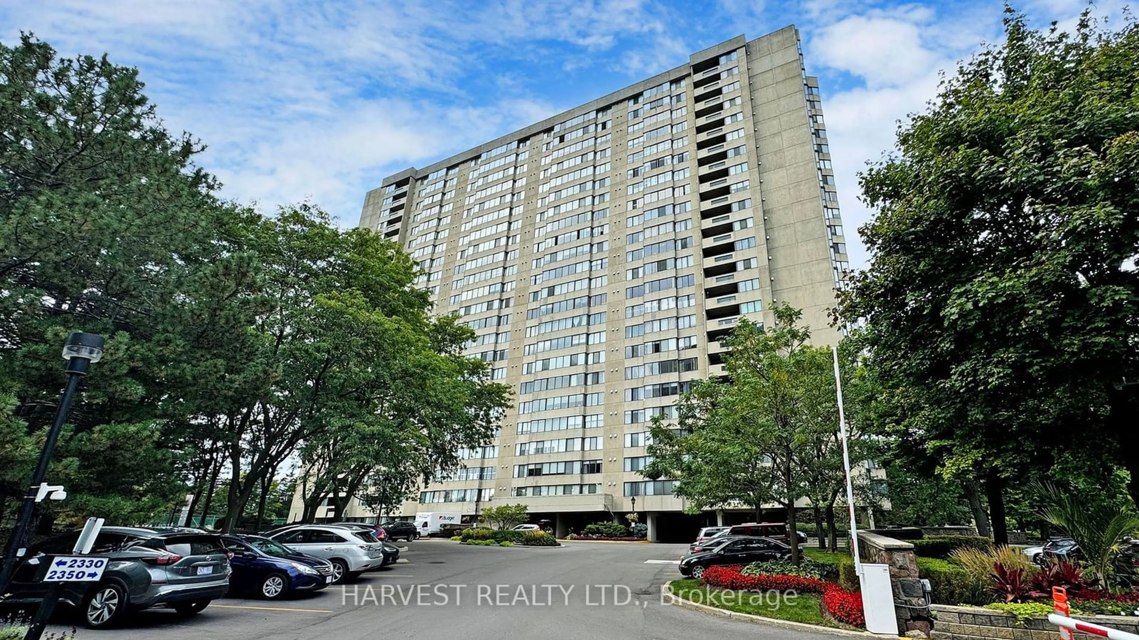 A pic from exterior of the house or condo, the front or back of building for 2350 Bridletowne Circ #1706, Toronto Ontario M1W 3E6