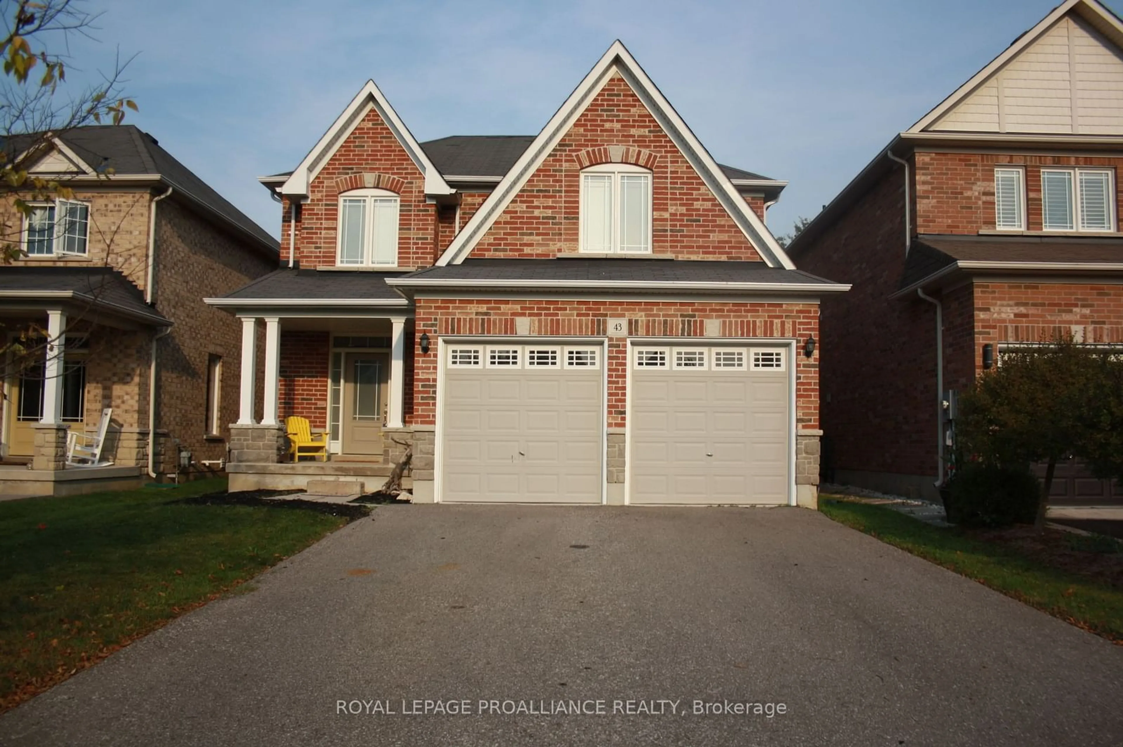 Home with brick exterior material for 43 Vivian Dr, Clarington Ontario L1E 0C3