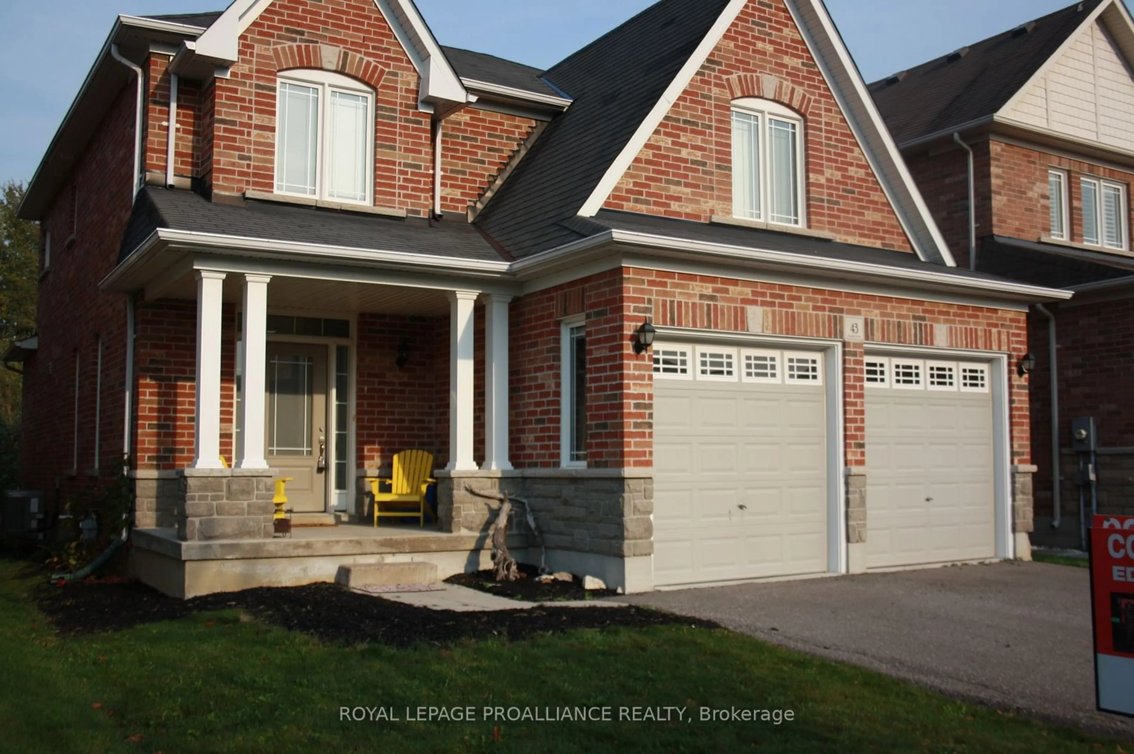 Home with brick exterior material for 43 Vivian Dr, Clarington Ontario L1E 0C3