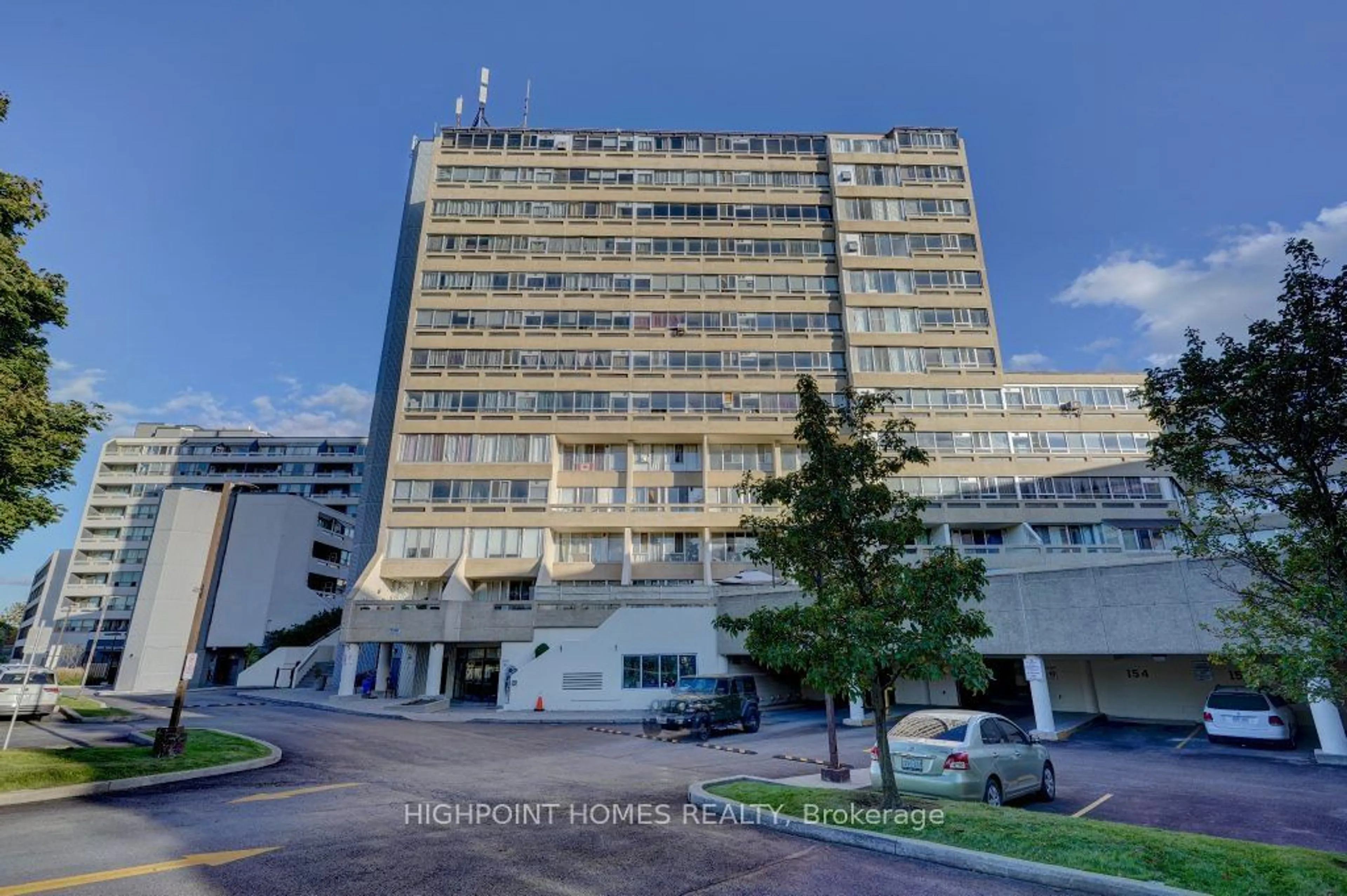 A pic from exterior of the house or condo, the front or back of building for 5580 Sheppard Ave #Ph 1, Toronto Ontario M1B 2L3