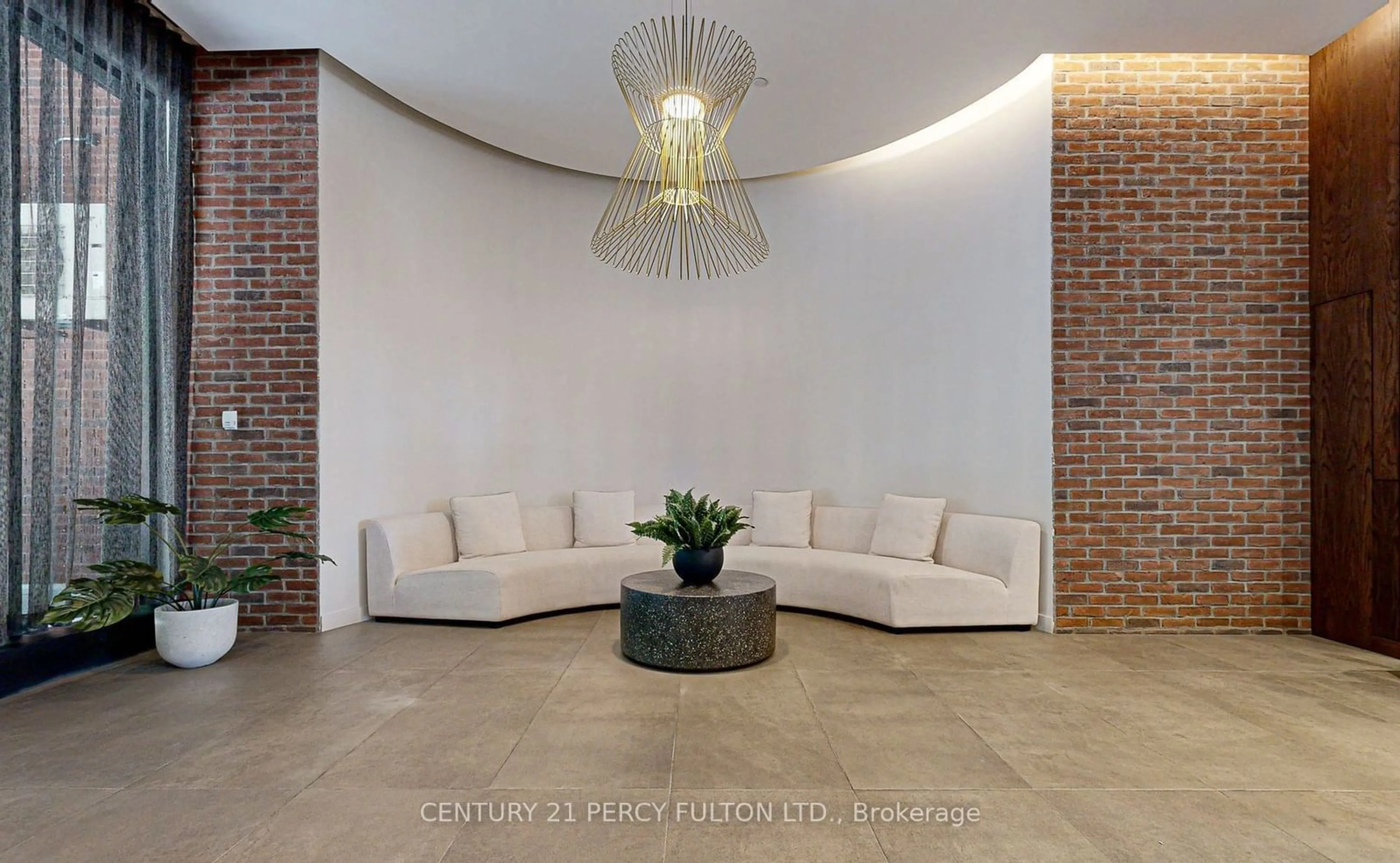 Indoor lobby for 2799 Kingston Rd #326, Toronto Ontario M1M 1N1