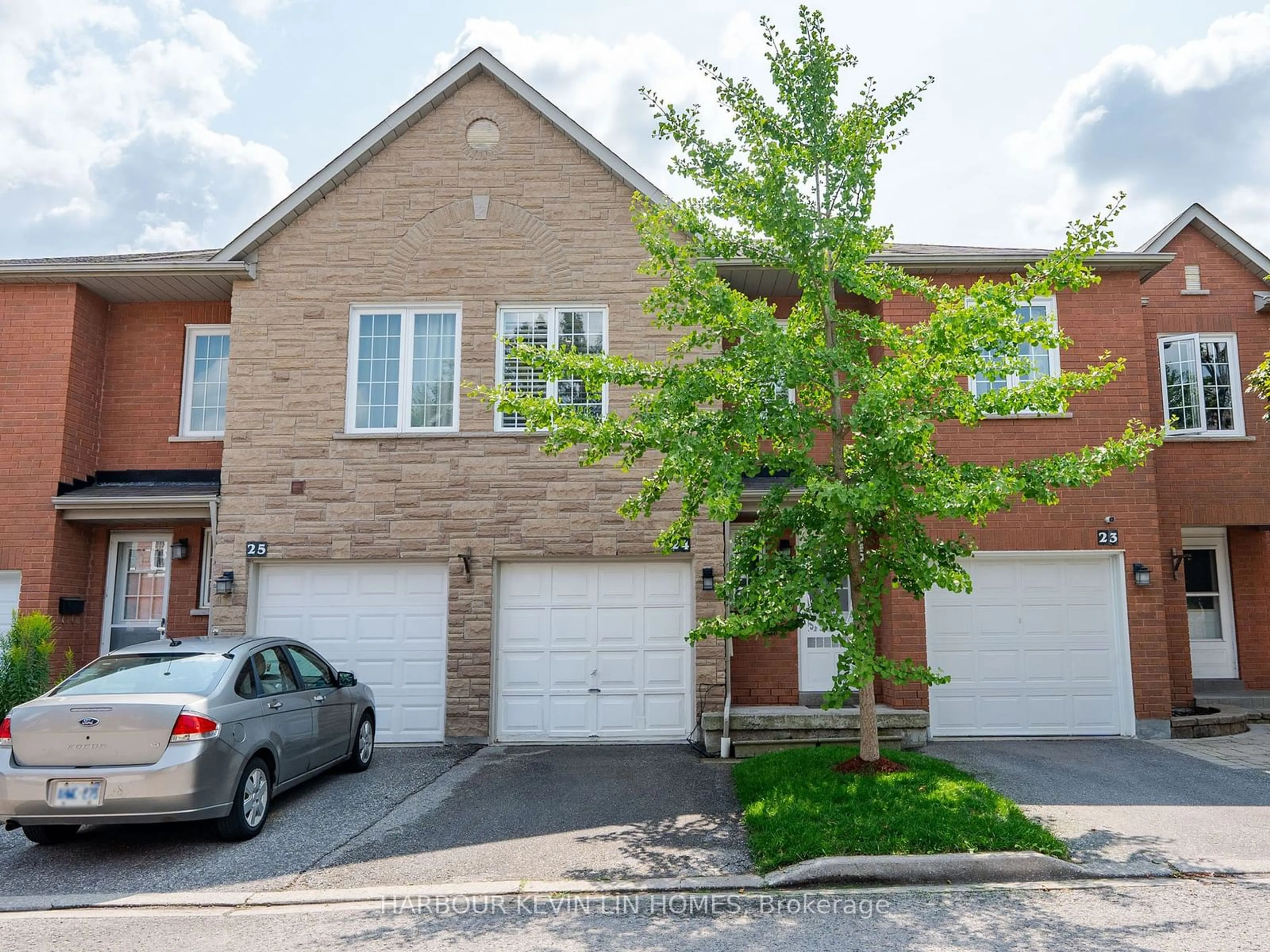 A pic from exterior of the house or condo for 1995 Pine Grove Ave #24, Pickering Ontario L1V 6W4