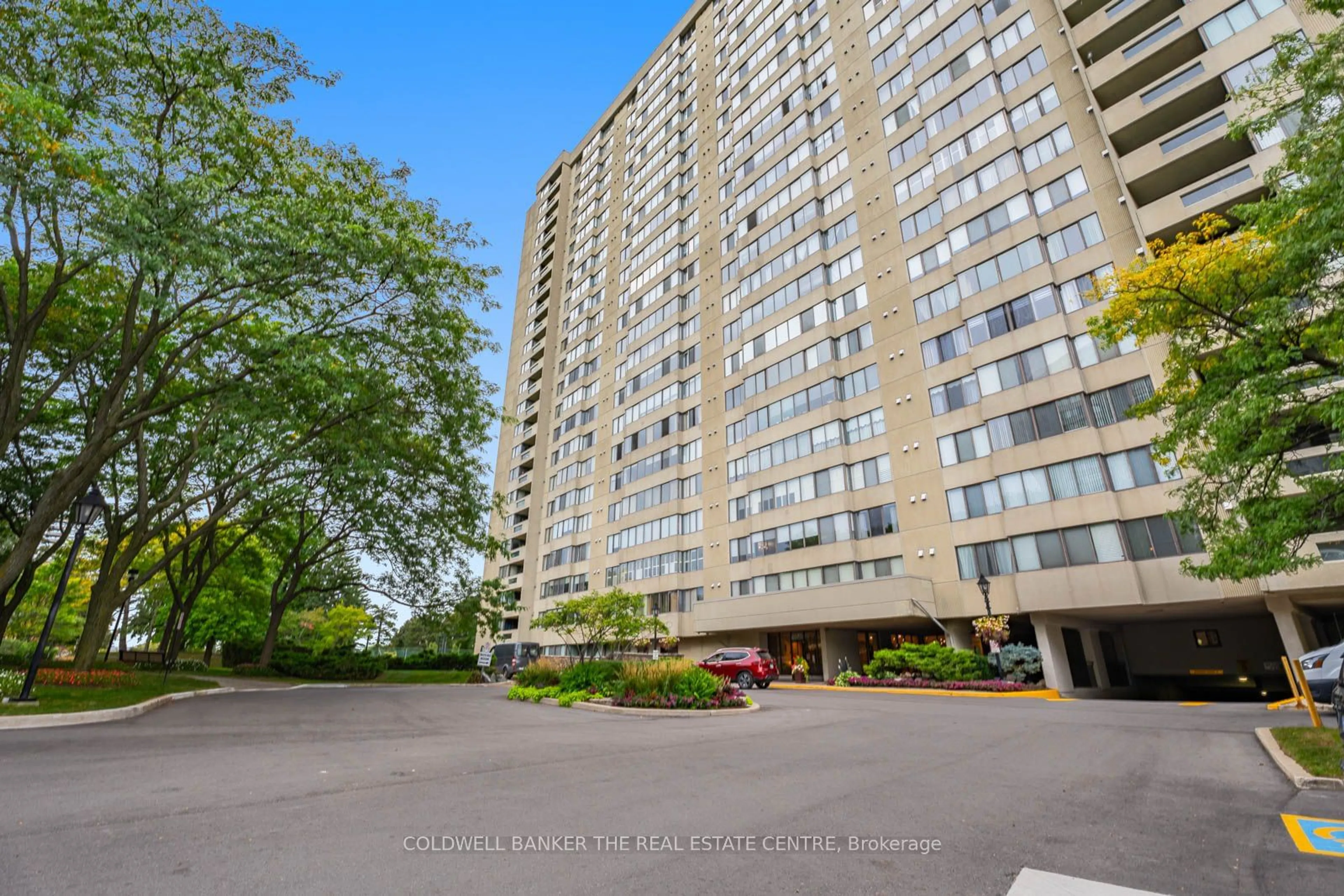 A pic from exterior of the house or condo for 2350 Bridletowne Circ #612, Toronto Ontario M1W 3E6