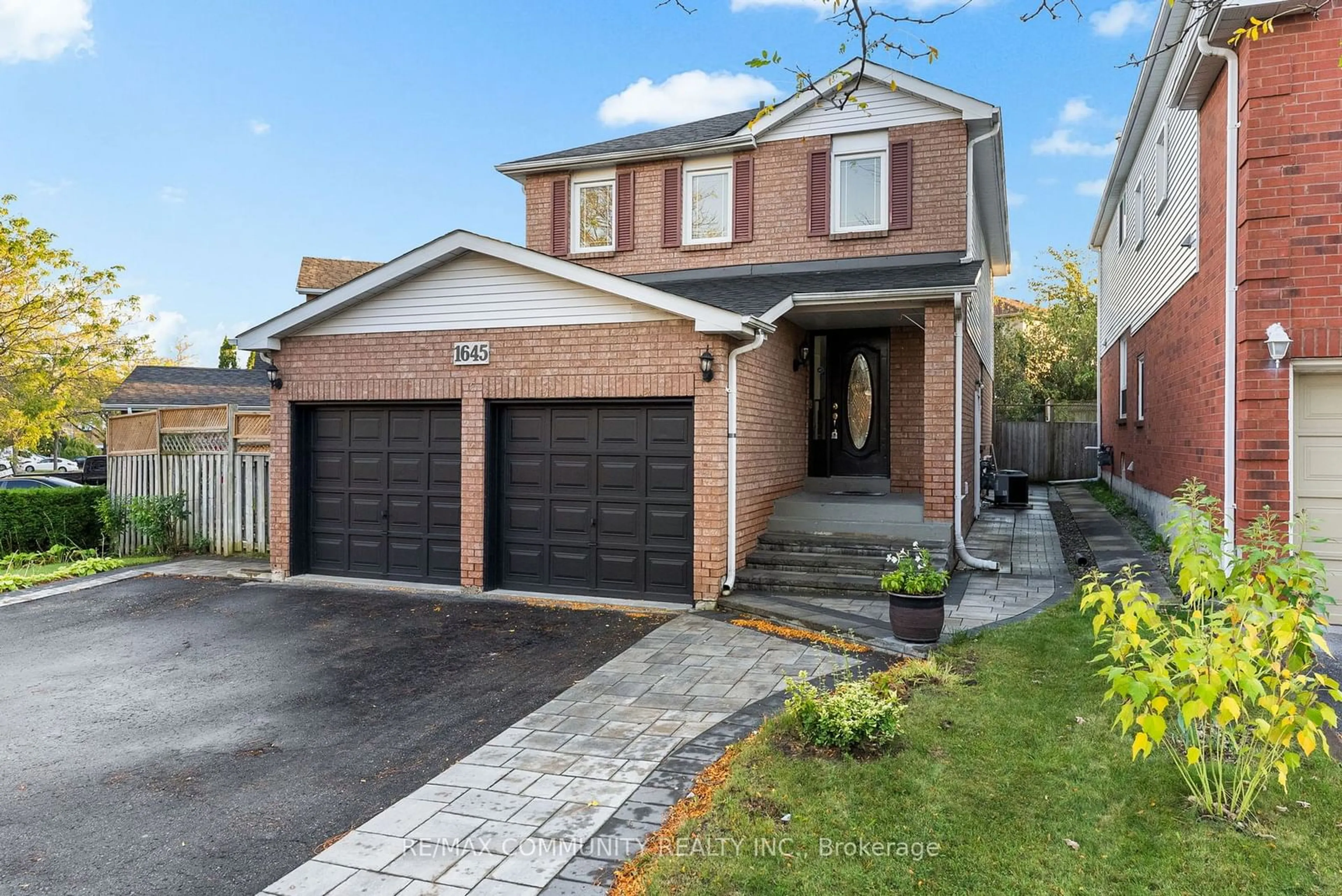 Home with brick exterior material for 1645 Middleton St, Pickering Ontario L1X 2K1