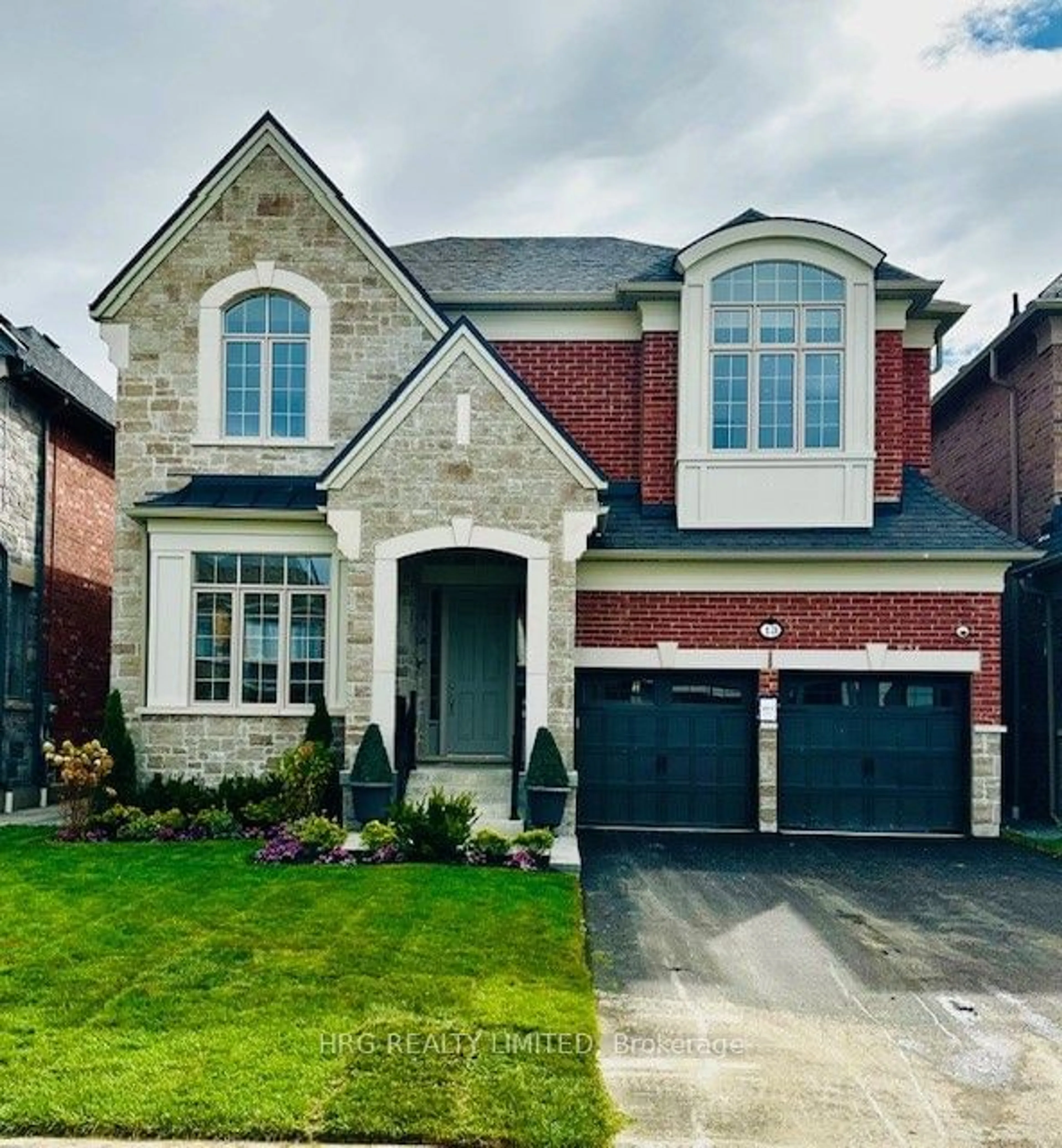 Home with brick exterior material for 13 Brabin Circ, Whitby Ontario L1P 0C1