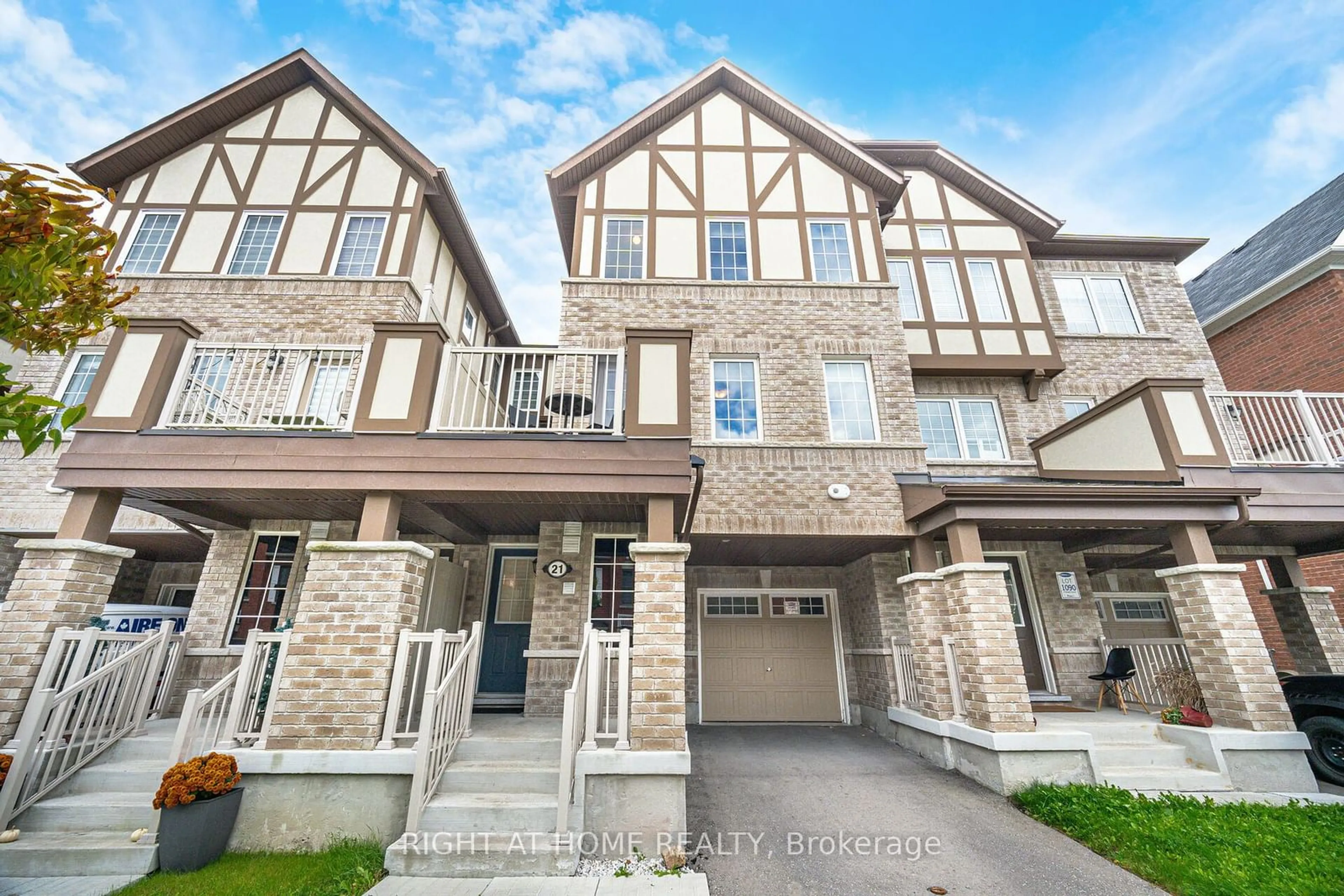 Unknown for 21 Bluegill Cres, Whitby Ontario L1P 0E4