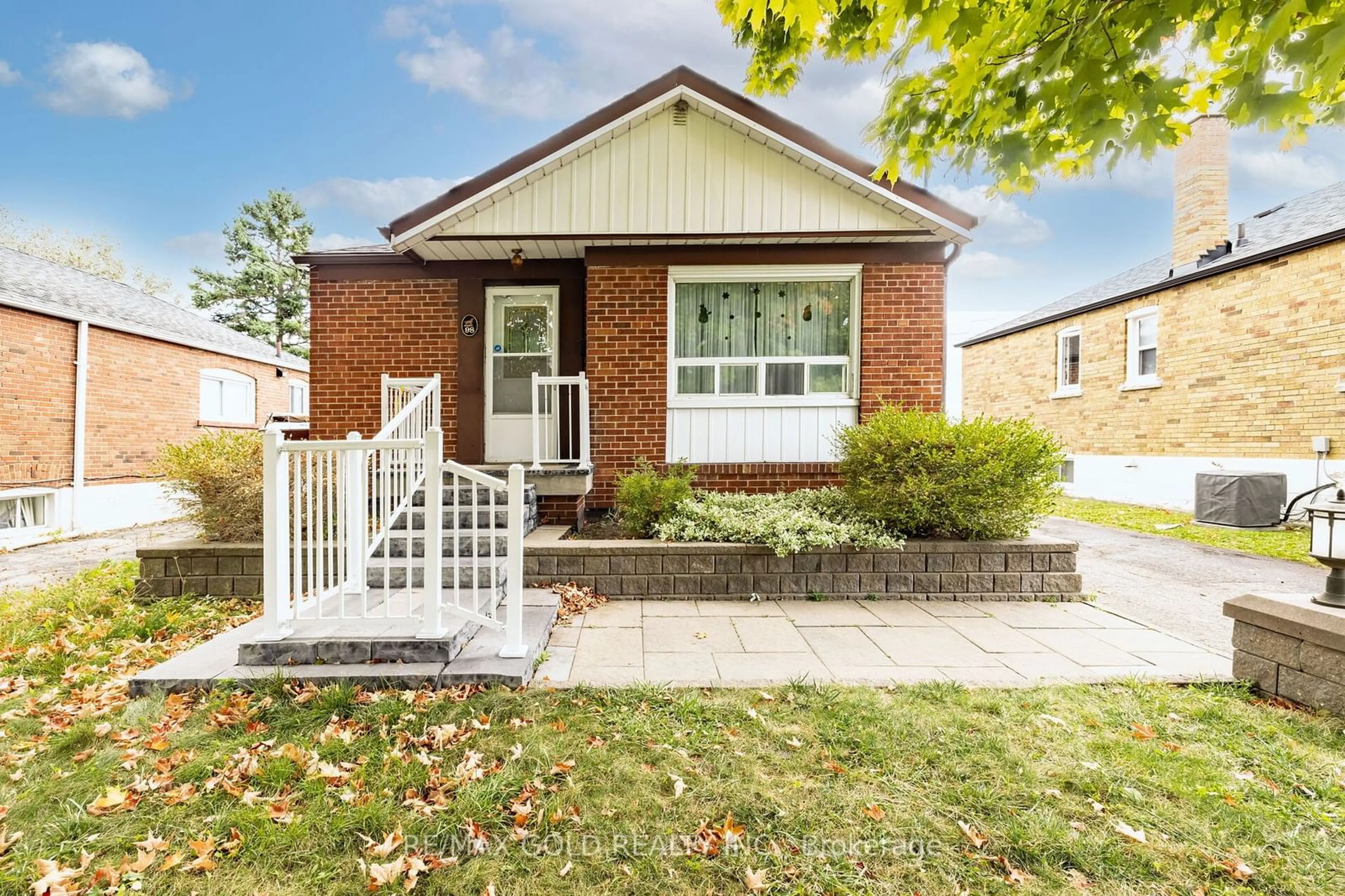 Home with brick exterior material for 98 Marble Arch Cres, Toronto Ontario M1R 1W9