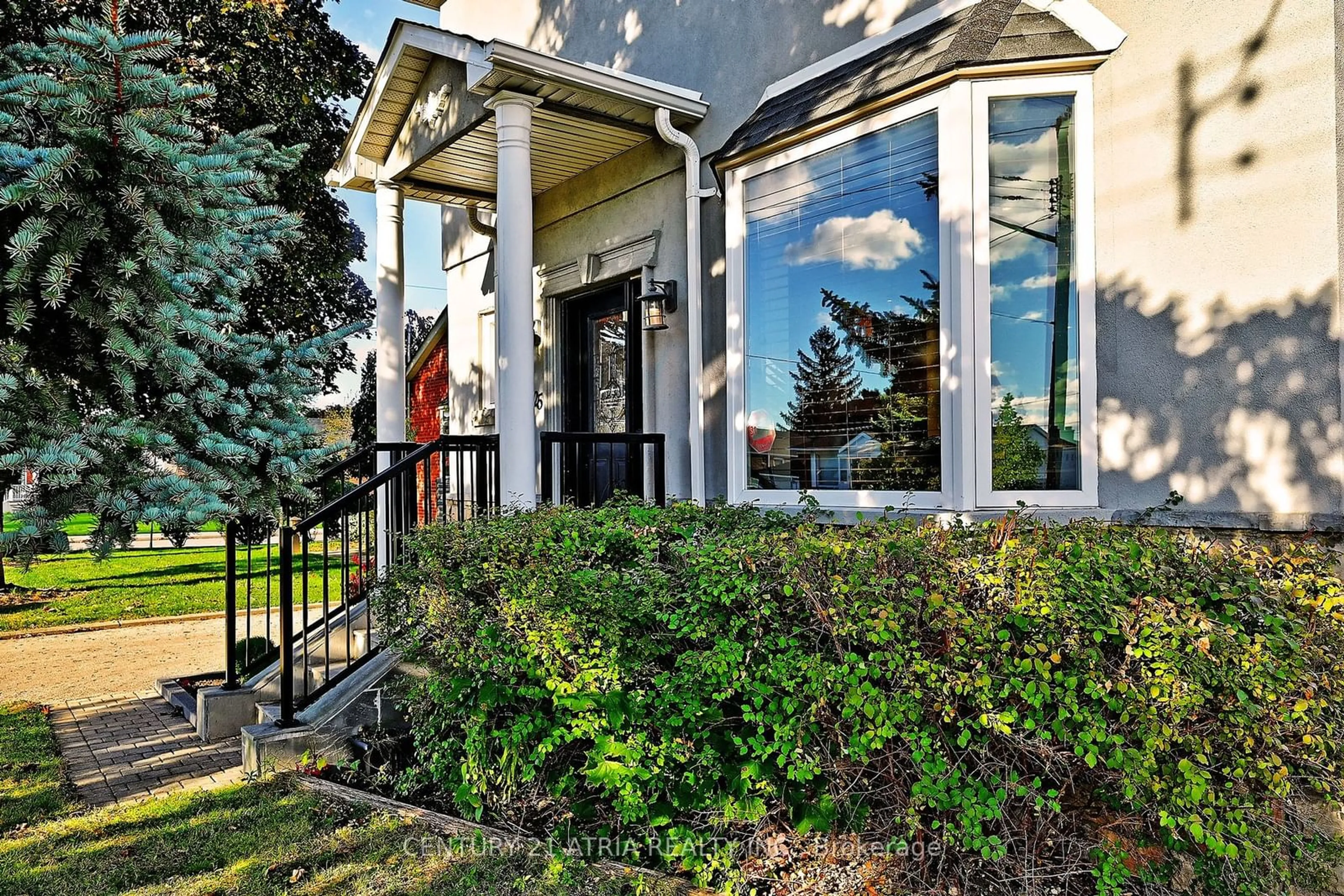 A pic from exterior of the house or condo, the street view for 25 Crosland Dr, Toronto Ontario M1R 4M6