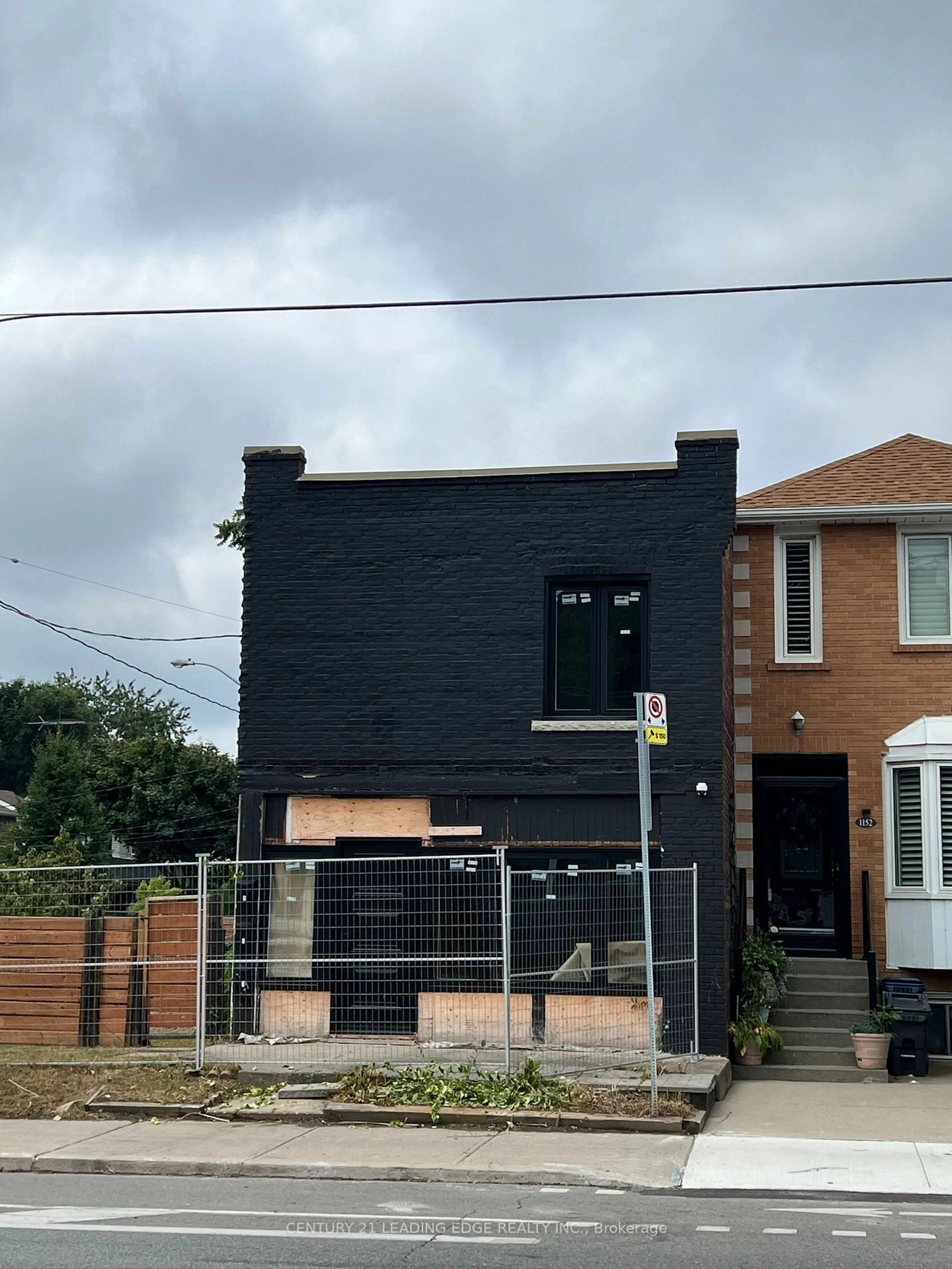 Frontside or backside of a home, the front or back of building for 1150 WOODBINE Ave, Toronto Ontario M4C 4C9