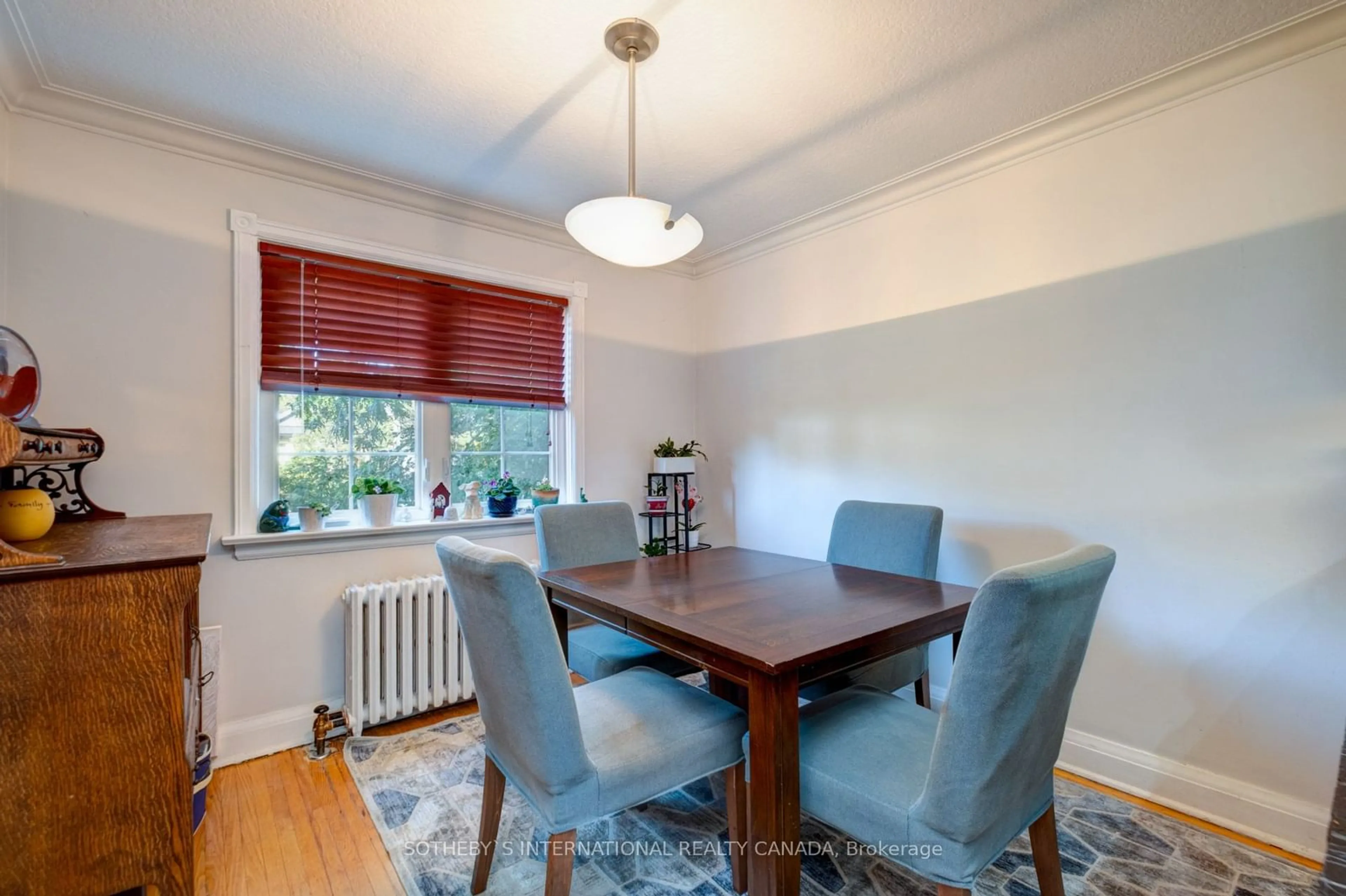 Dining room, wood floors for 1173 Broadview Ave, Toronto Ontario M4K 2S8