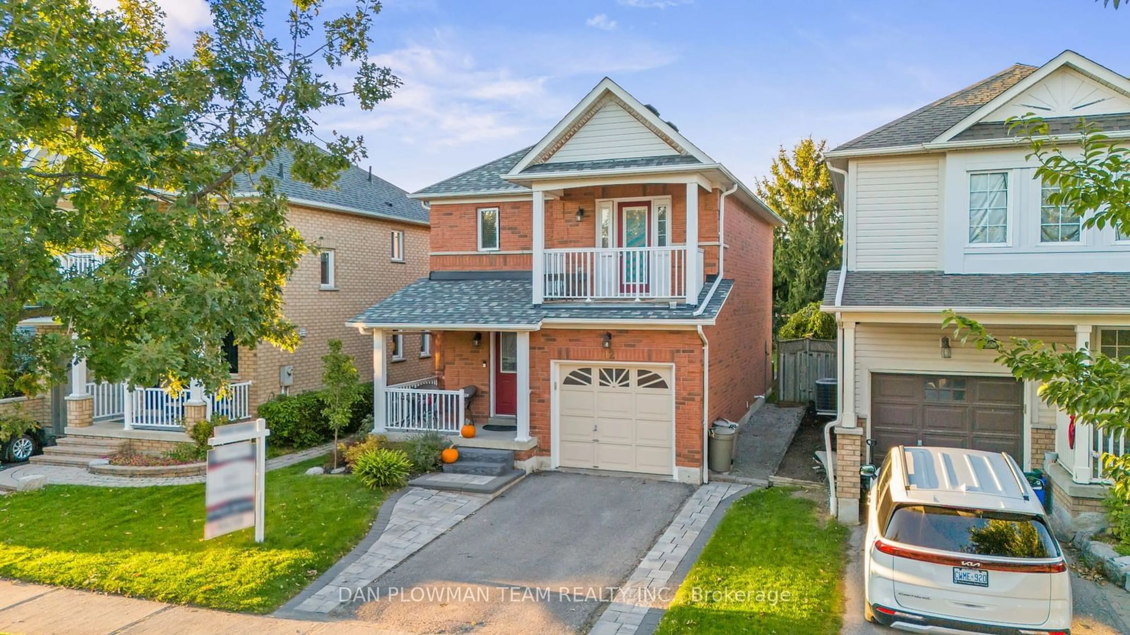 Frontside or backside of a home, the street view for 12 Breakwater Dr, Whitby Ontario L1N 9R7