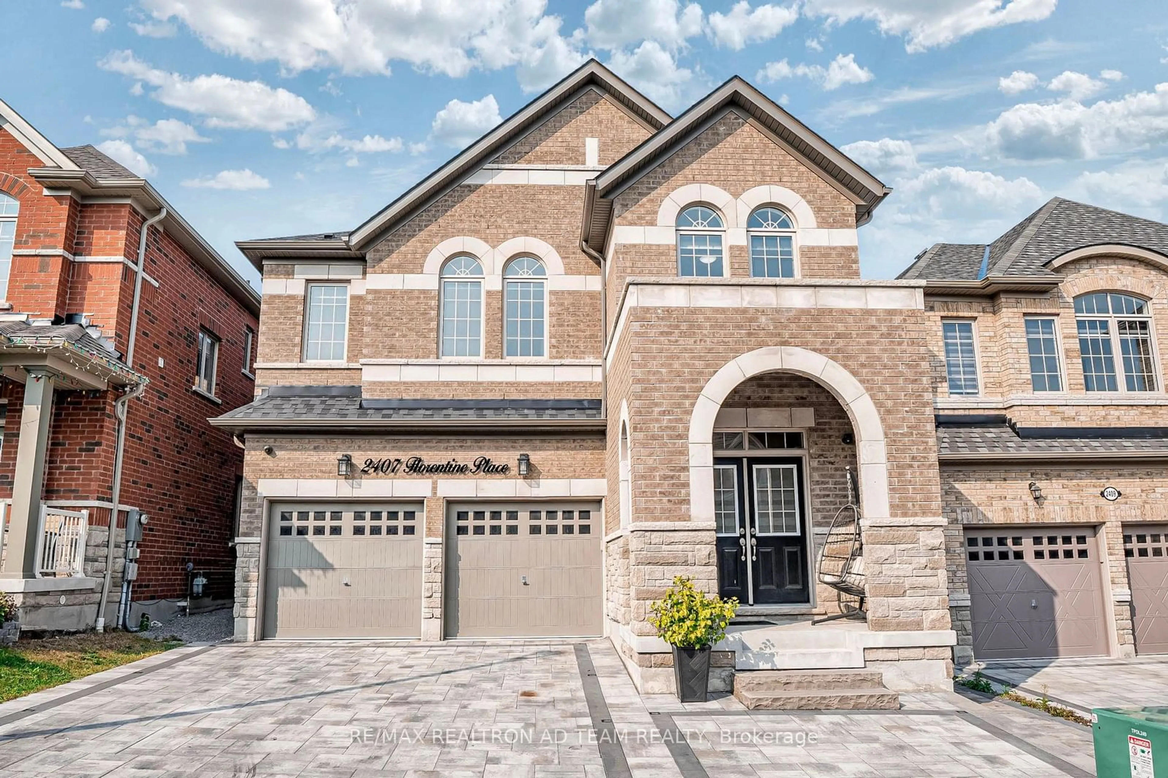 Home with brick exterior material for 2407 Florentine Pl, Pickering Ontario L1X 0H1