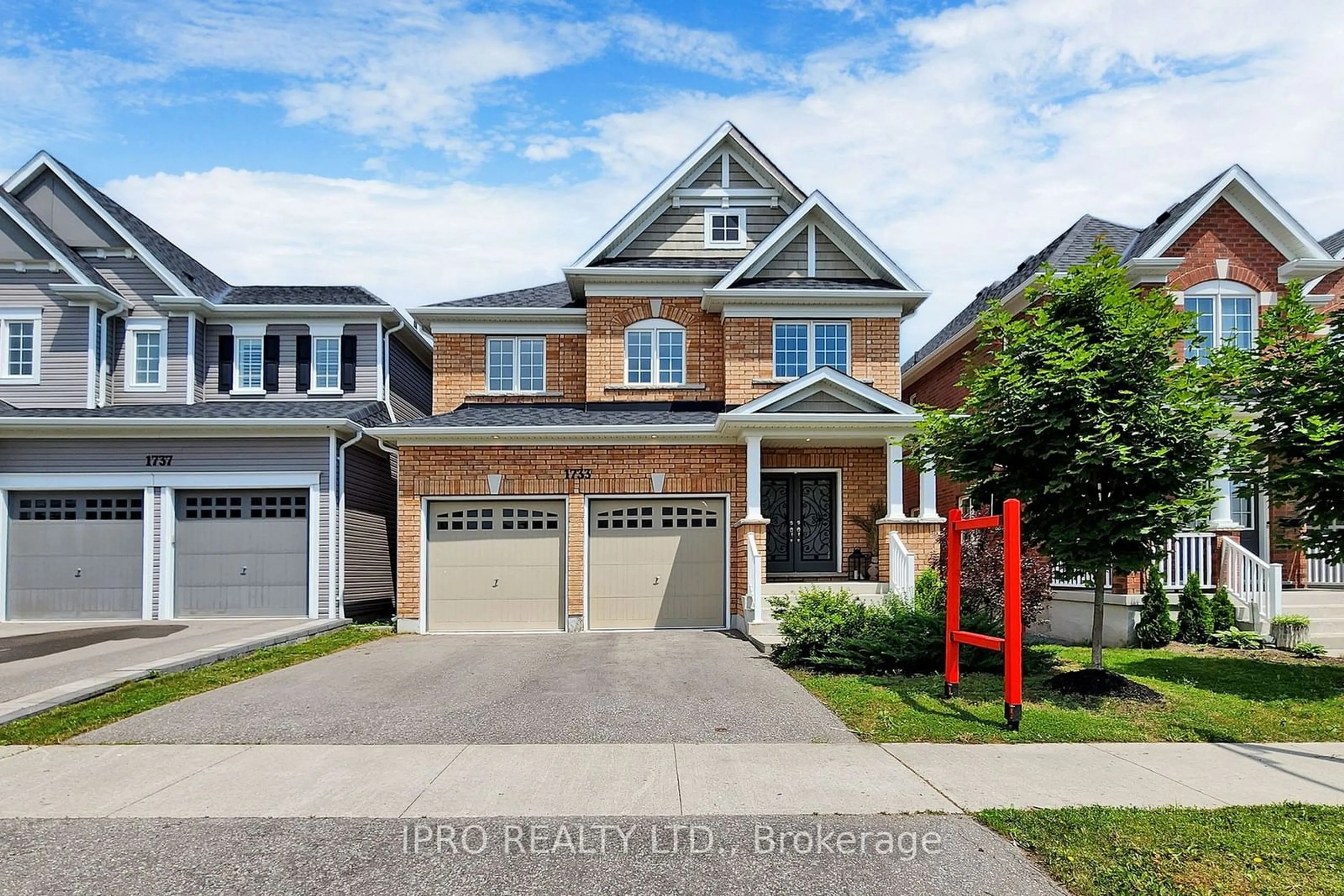 Home with brick exterior material for 1733 FREDRICK MAISON Dr, Oshawa Ontario L1H 8L7