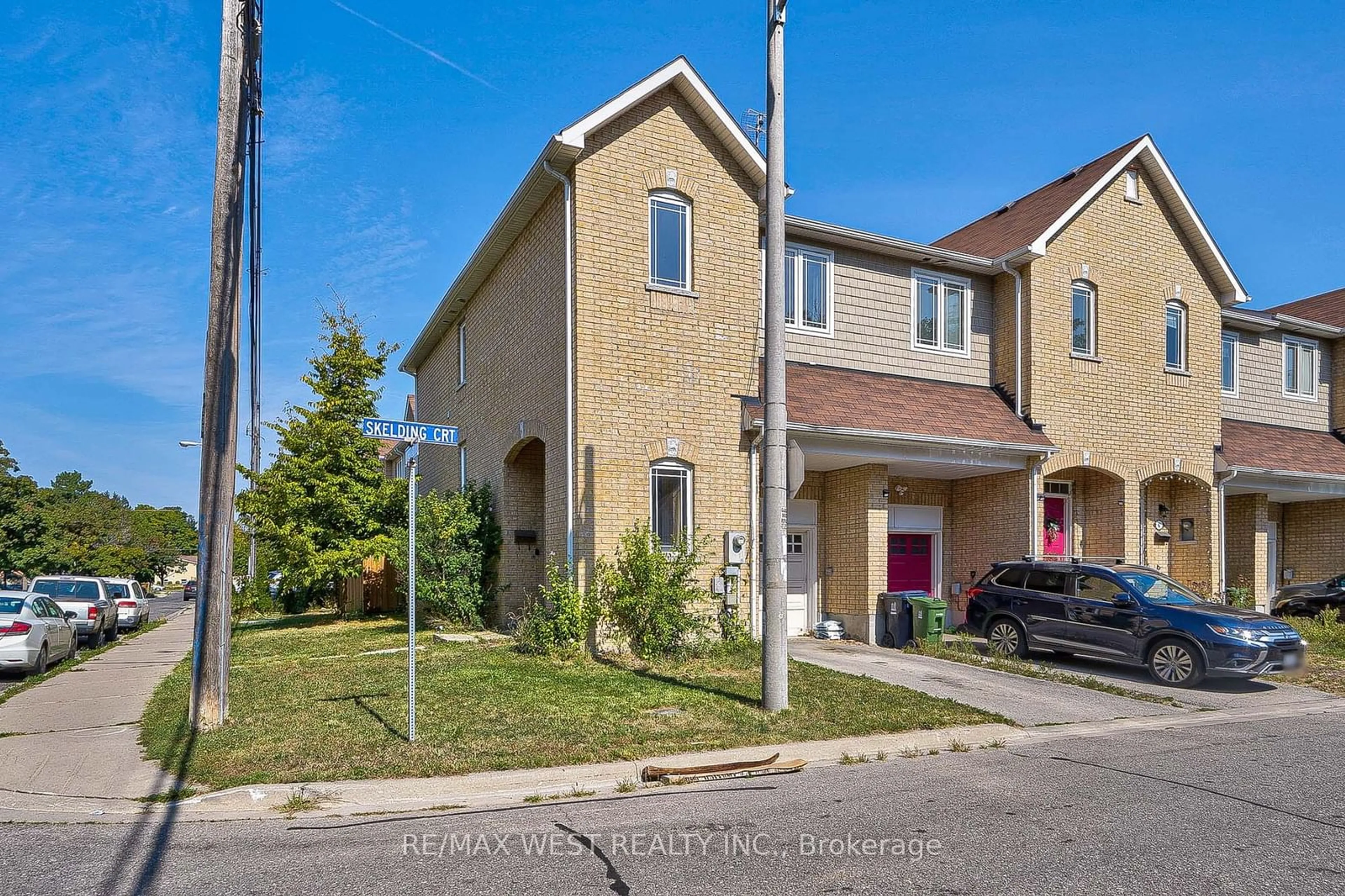 A pic from exterior of the house or condo, the street view for 135 Homestead Rd, Toronto Ontario M1E 3S1