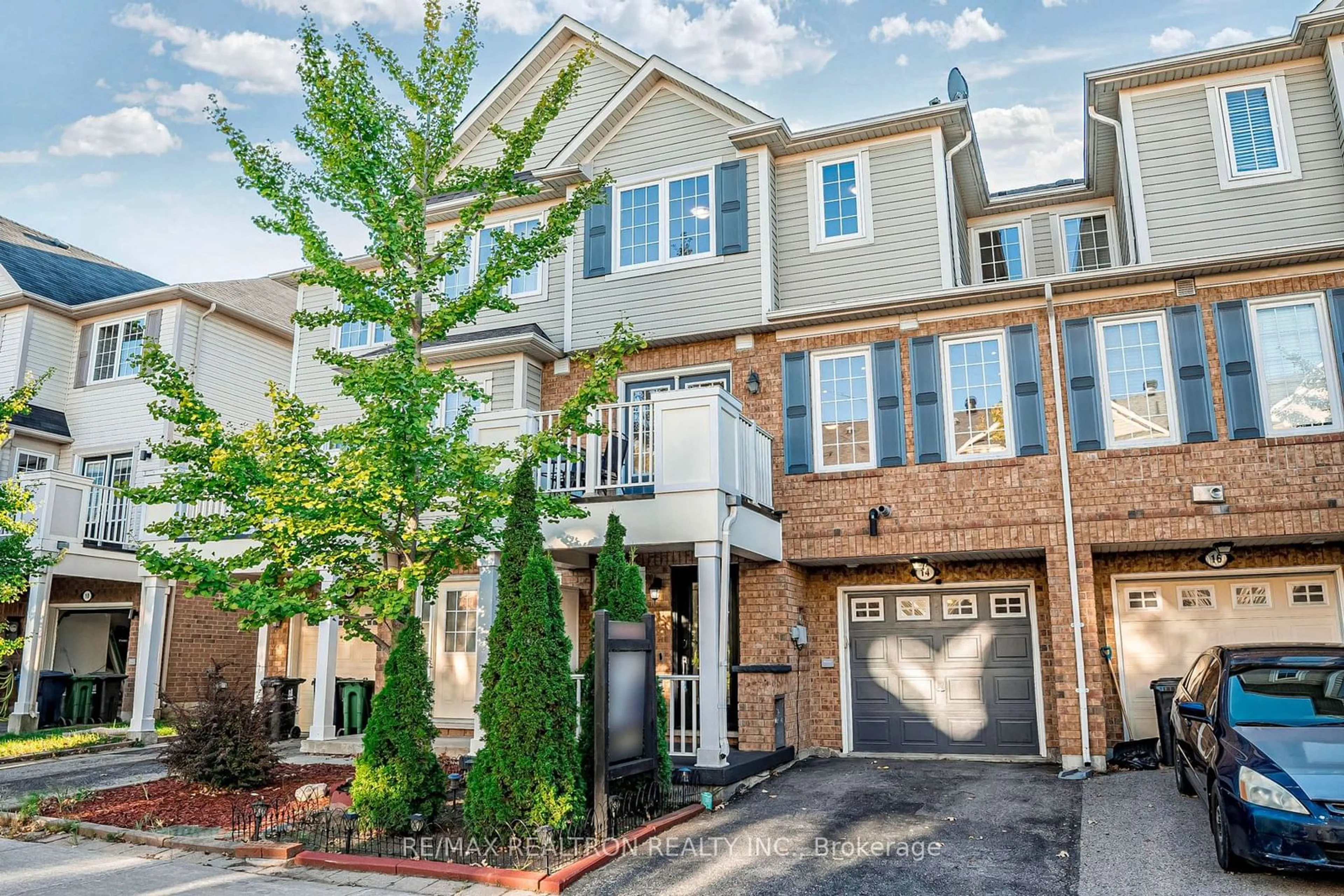 A pic from exterior of the house or condo, the street view for 14 Snowgoose Terr, Toronto Ontario M1B 0A9