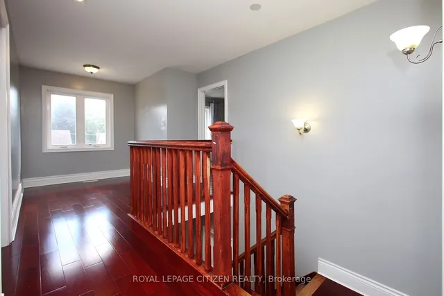 Additional property image - 6 Medonte Ave
