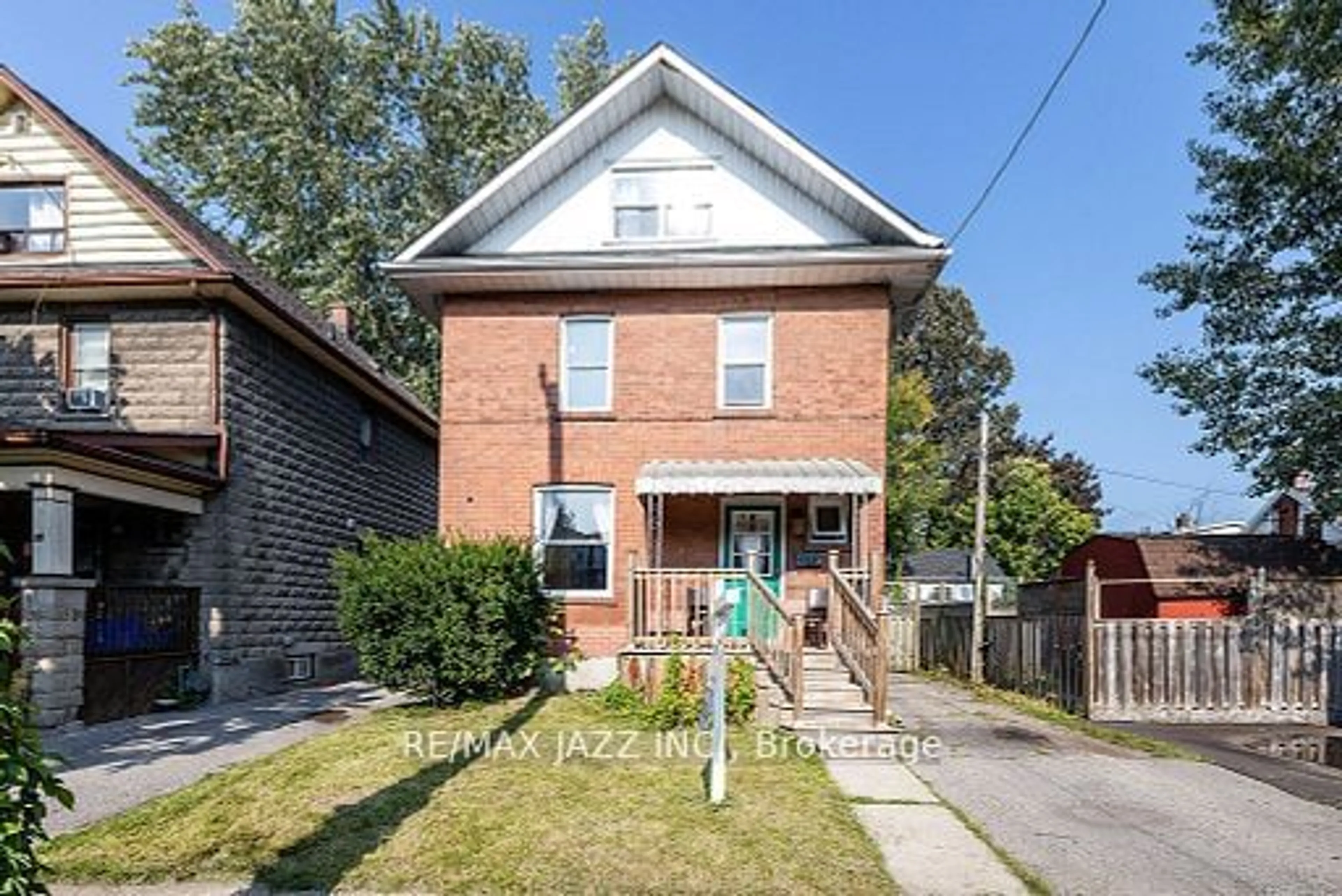 Frontside or backside of a home, cottage for 263 Haig St, Oshawa Ontario L1G 5N9