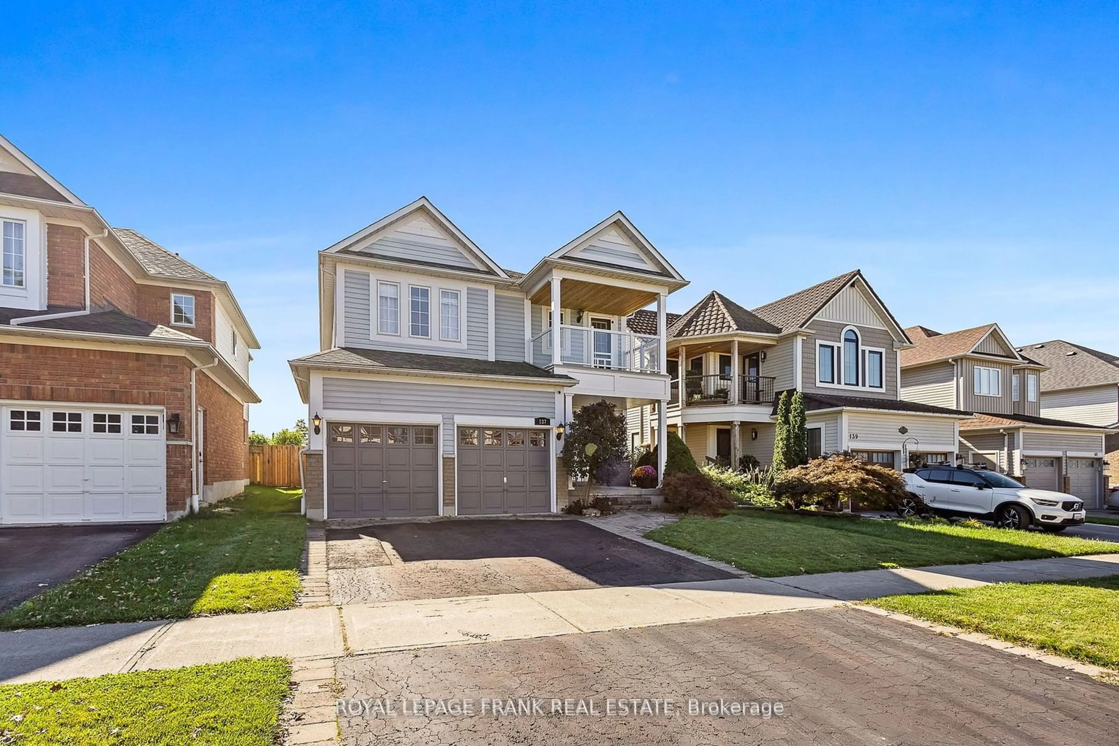 Frontside or backside of a home, the street view for 137 Whitby Shores Green Way, Whitby Ontario L1N 9R1