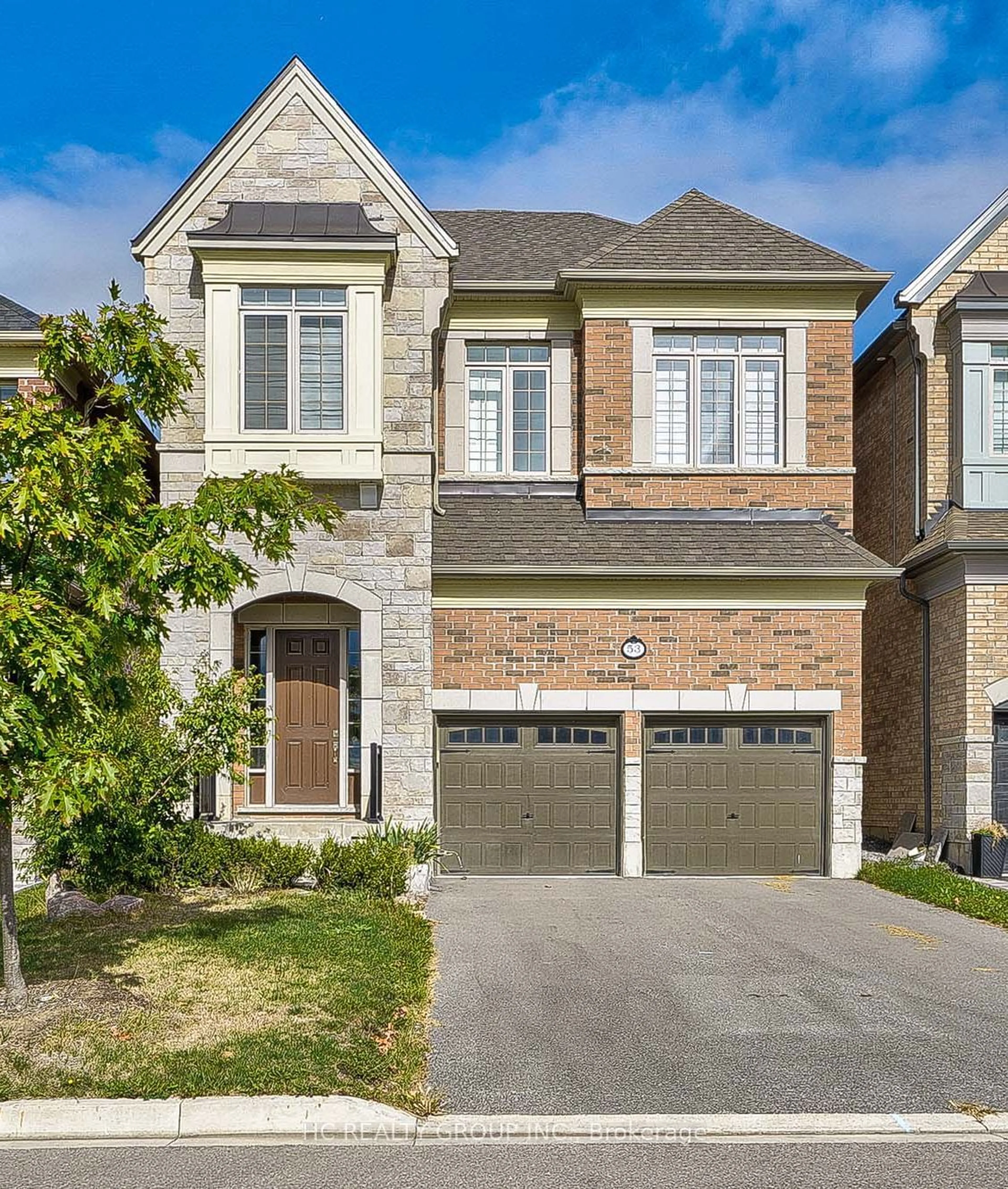 Home with brick exterior material for 53 St Ives Cres, Whitby Ontario L1P 0C5